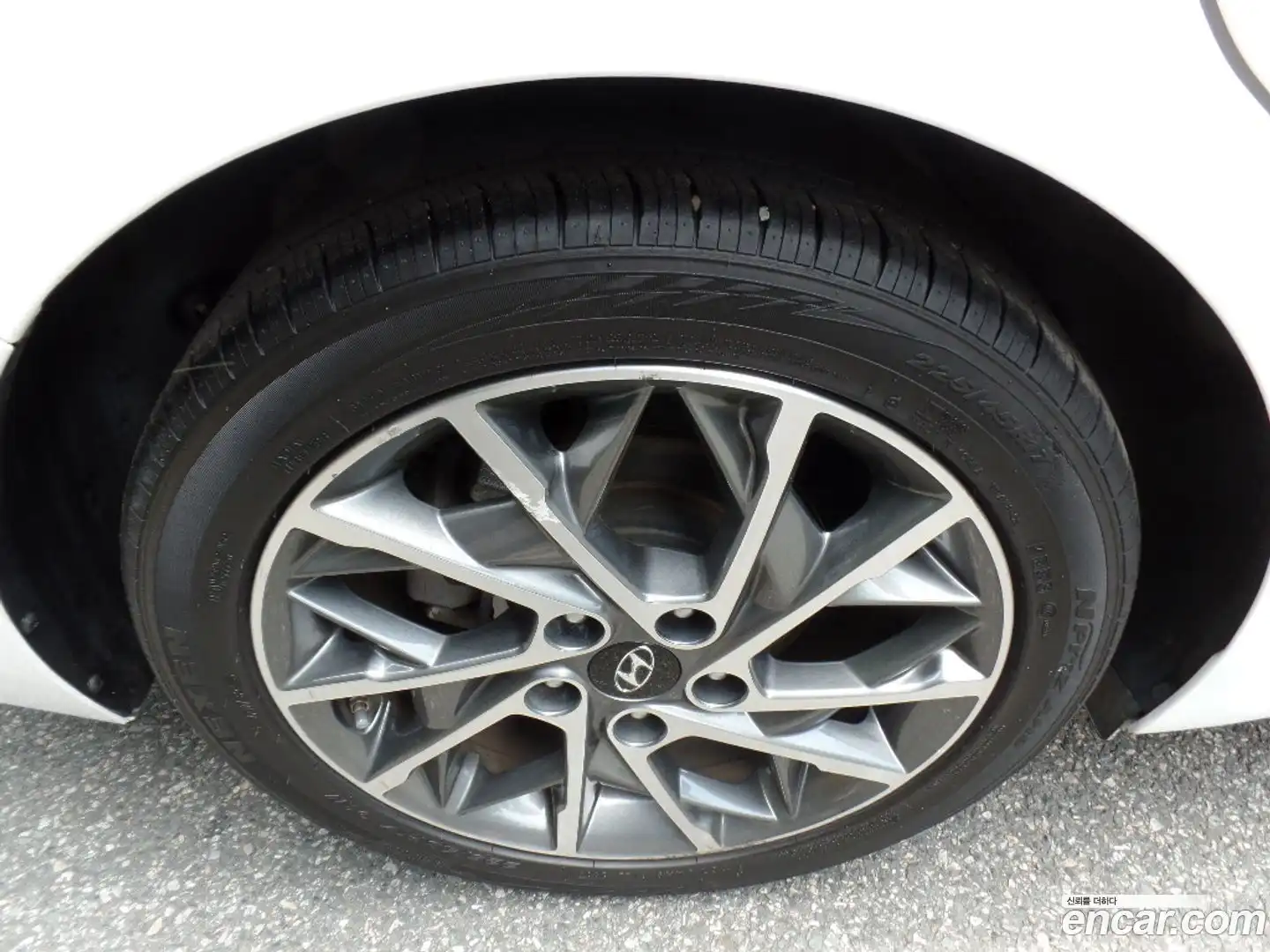 AVANTE Hyundai 2019.5-OPTION-019