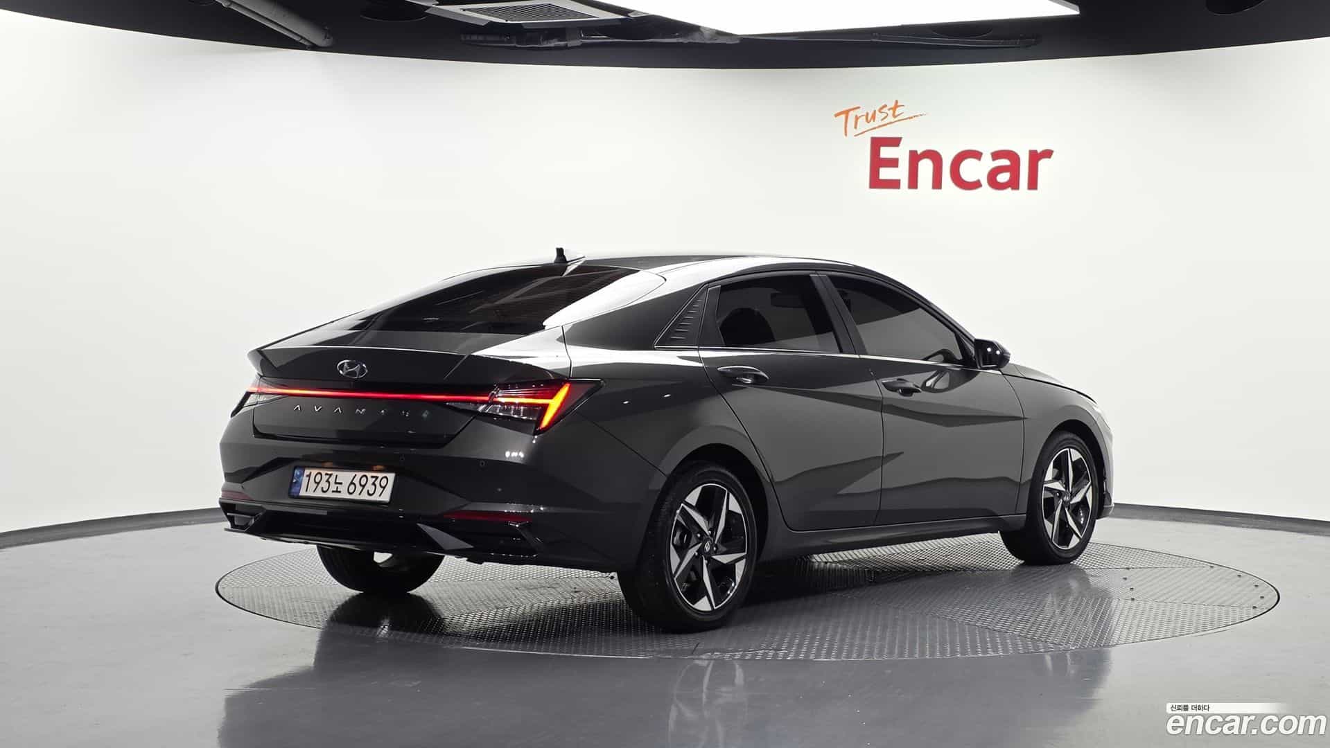 AVANTE Hyundai 2022.10-OUTER-002