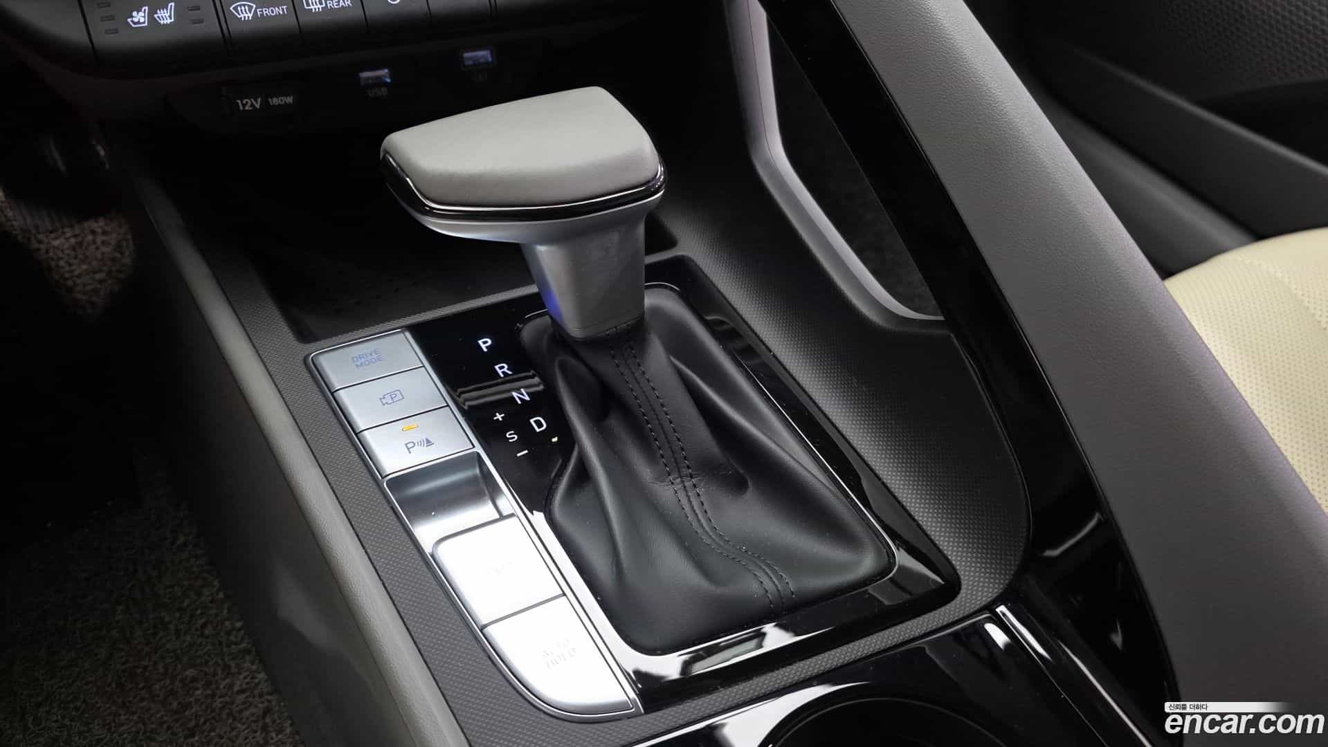 AVANTE Hyundai 2022.10-INNER-009