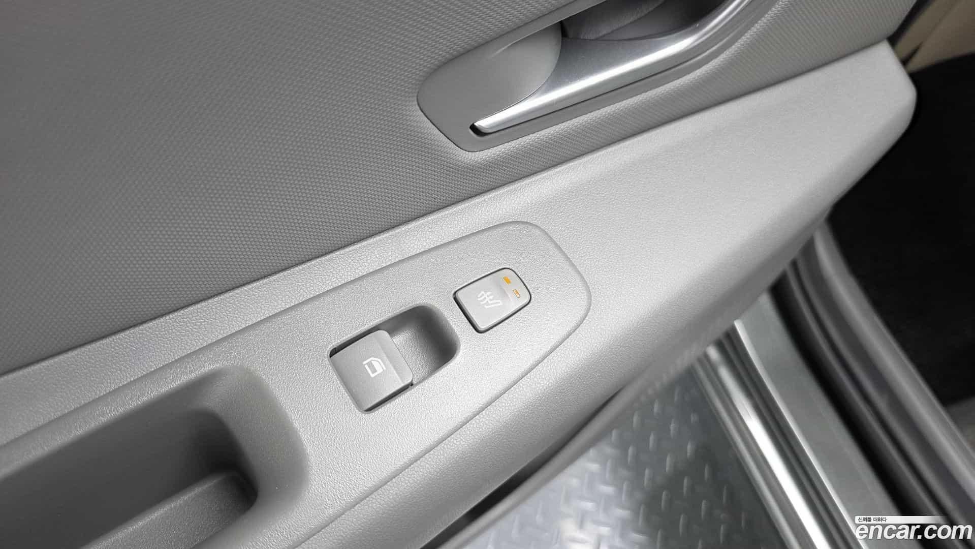 AVANTE Hyundai 2022.10-OPTION-023
