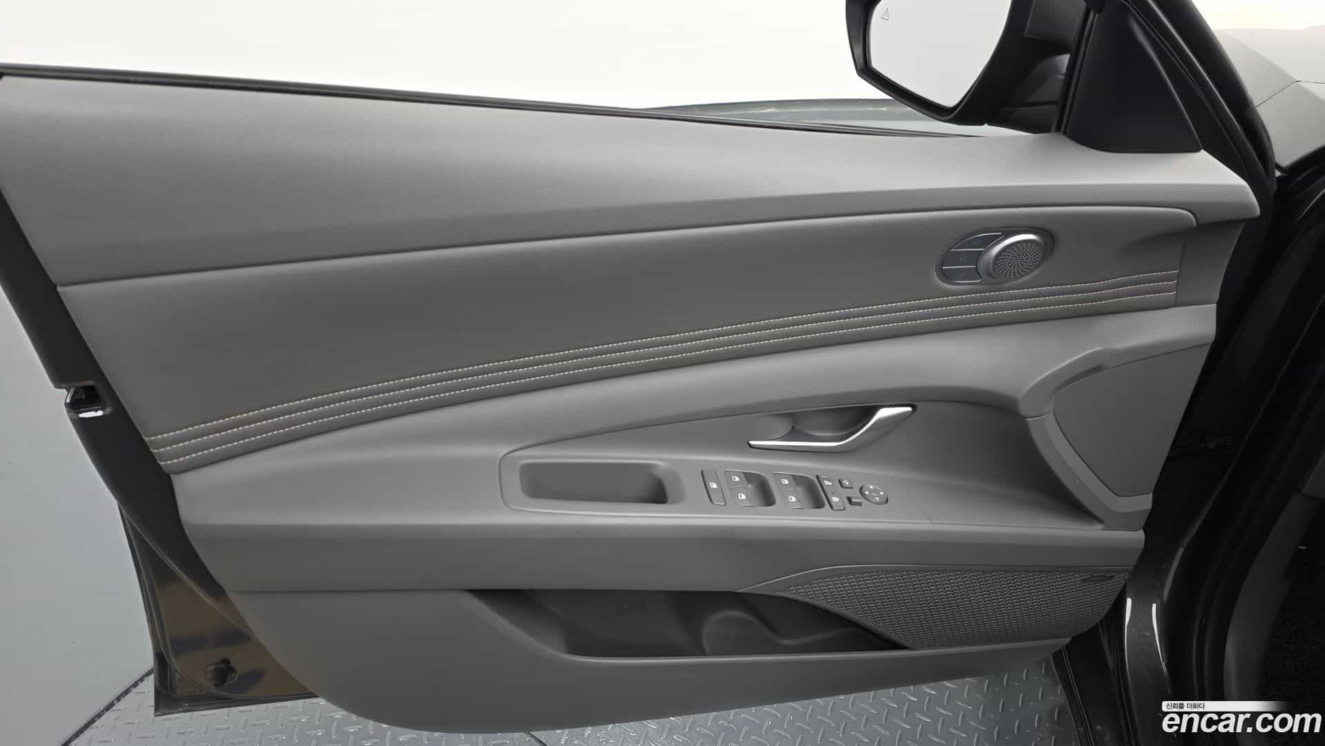 AVANTE Hyundai 2022.10-INNER-034