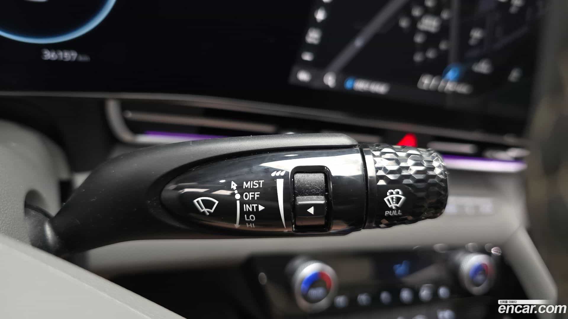 AVANTE Hyundai 2022.10-OPTION-040