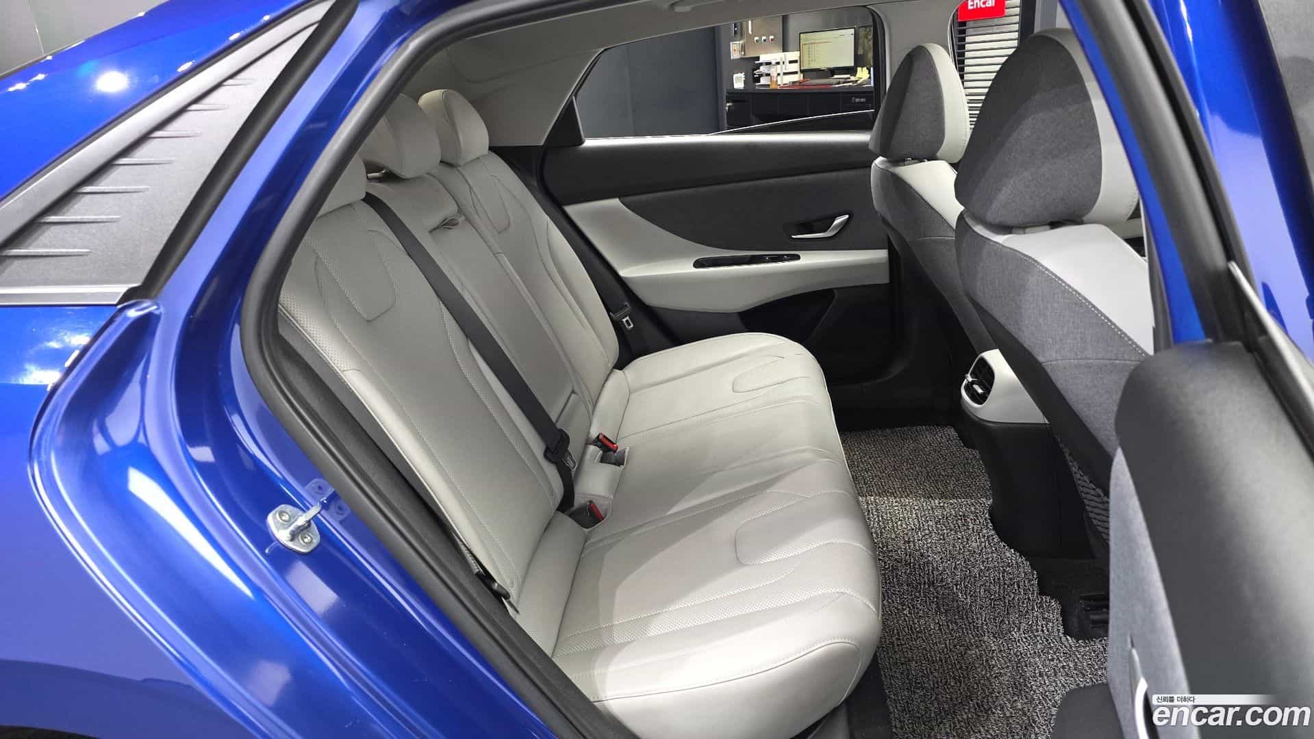 AVANTE Hyundai 2020.5-OPTION-016