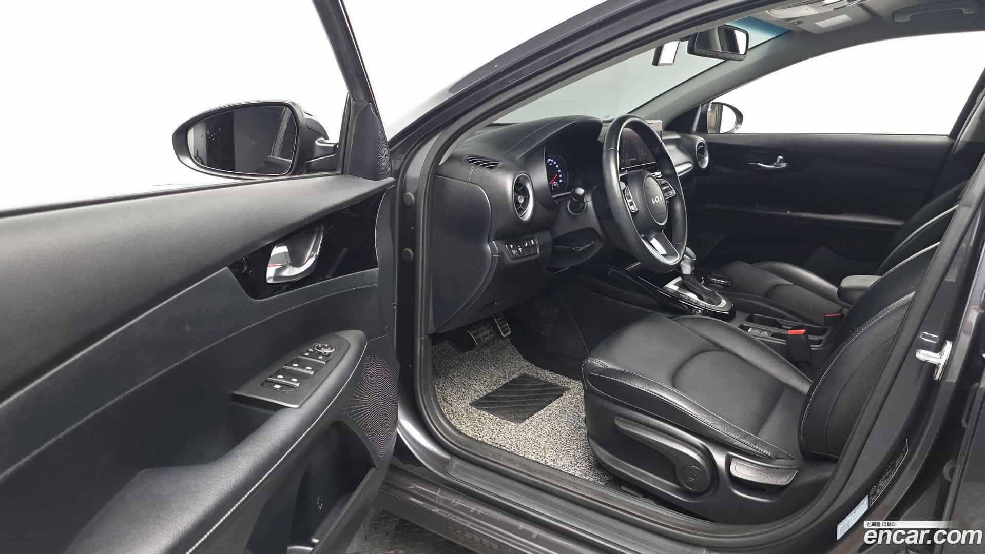 K3 Kia 2022.11-INNER-010