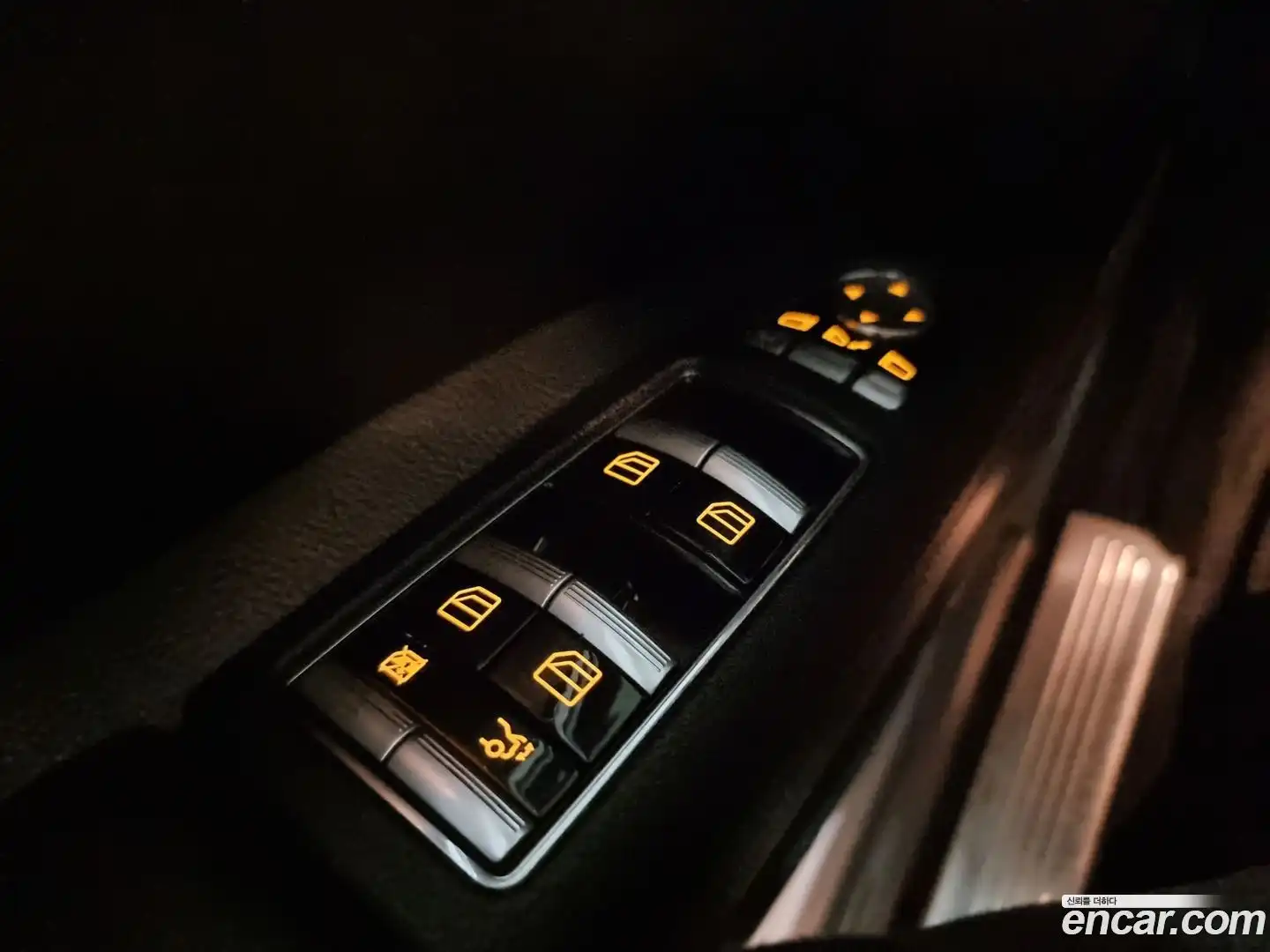 S-Class Mercedes-Benz 2011.11-OPTION-015