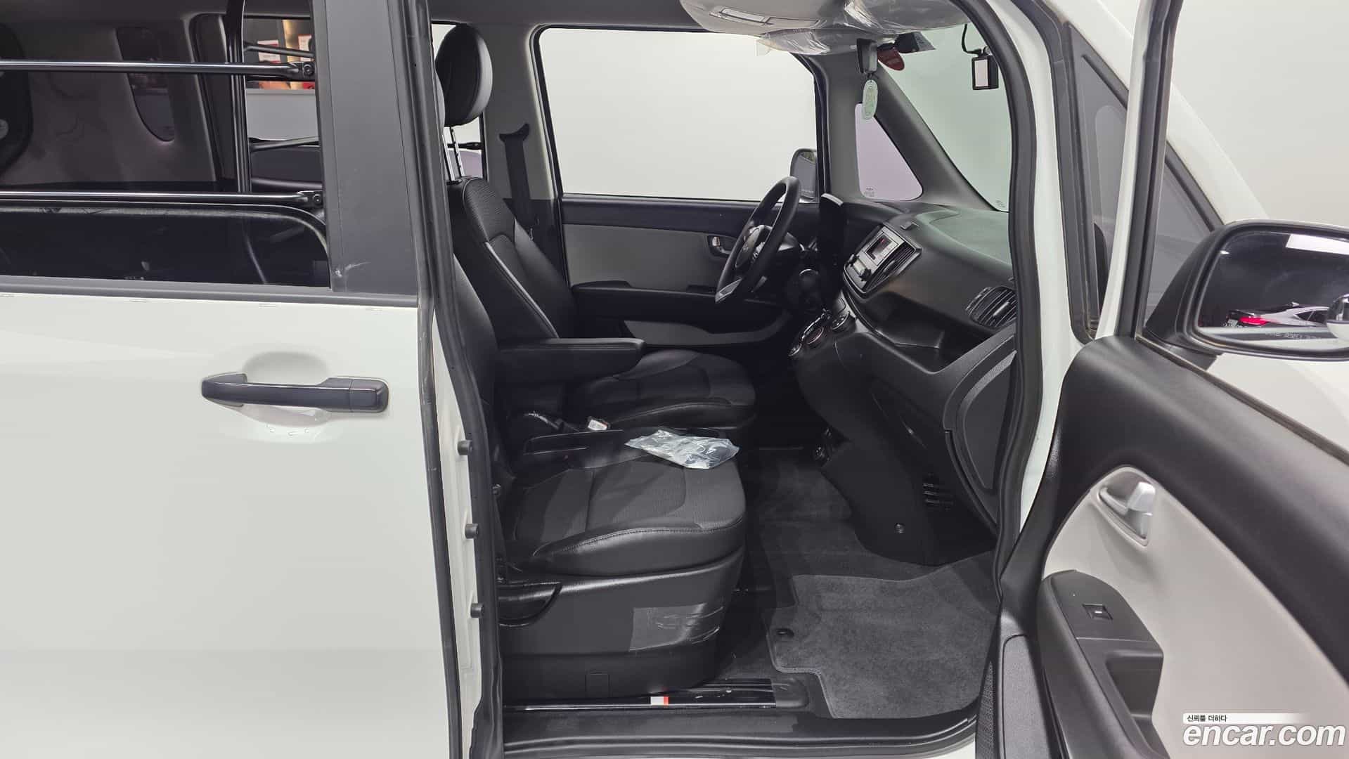 RAY Kia 2023.7-INNER-036