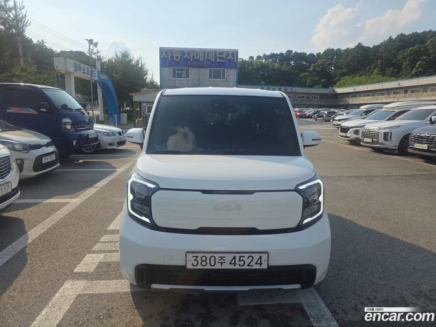 RAY Kia 2023.4-OUTER-001