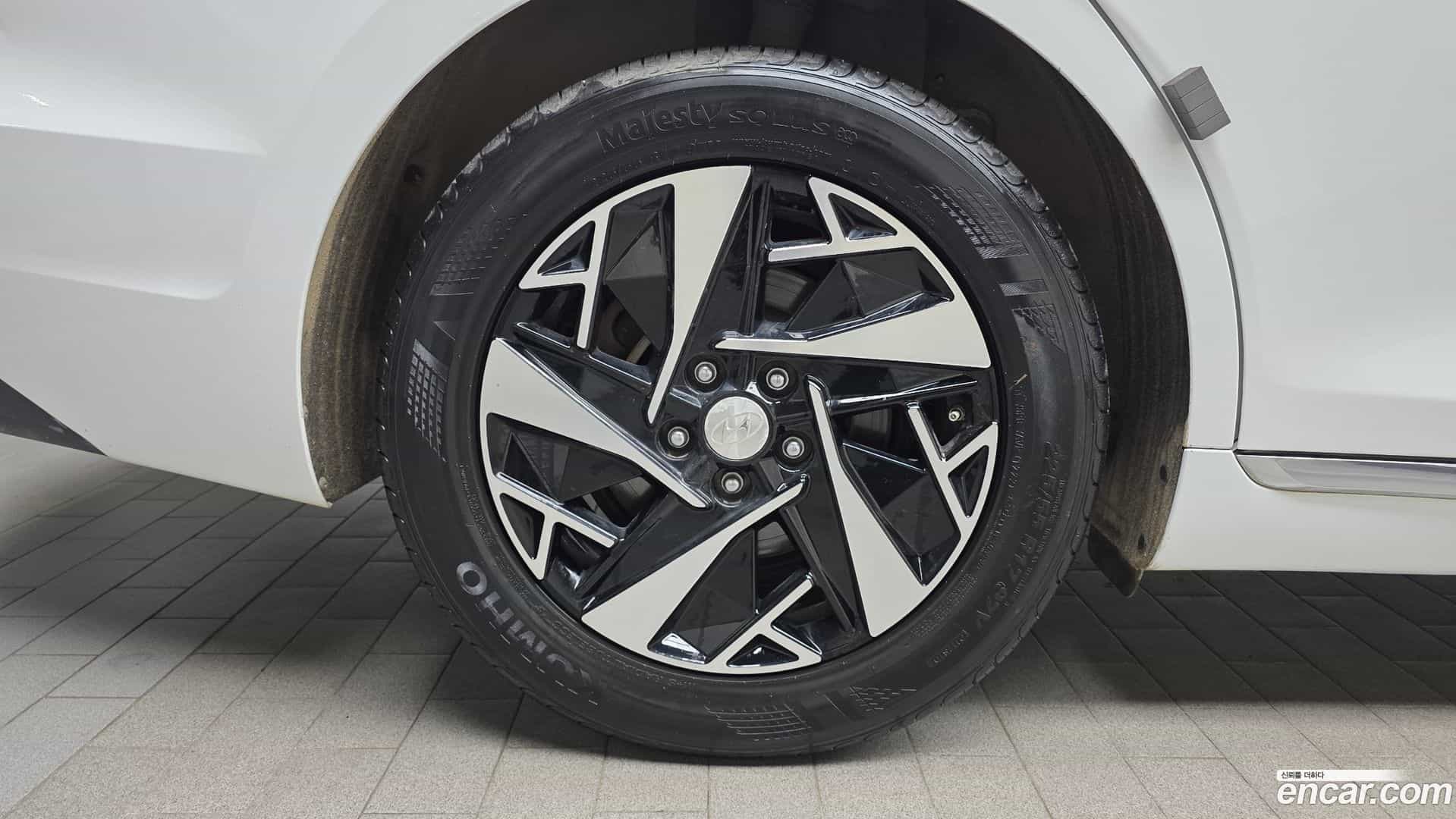 Grandeur Hyundai 2022.3-OUTER-005
