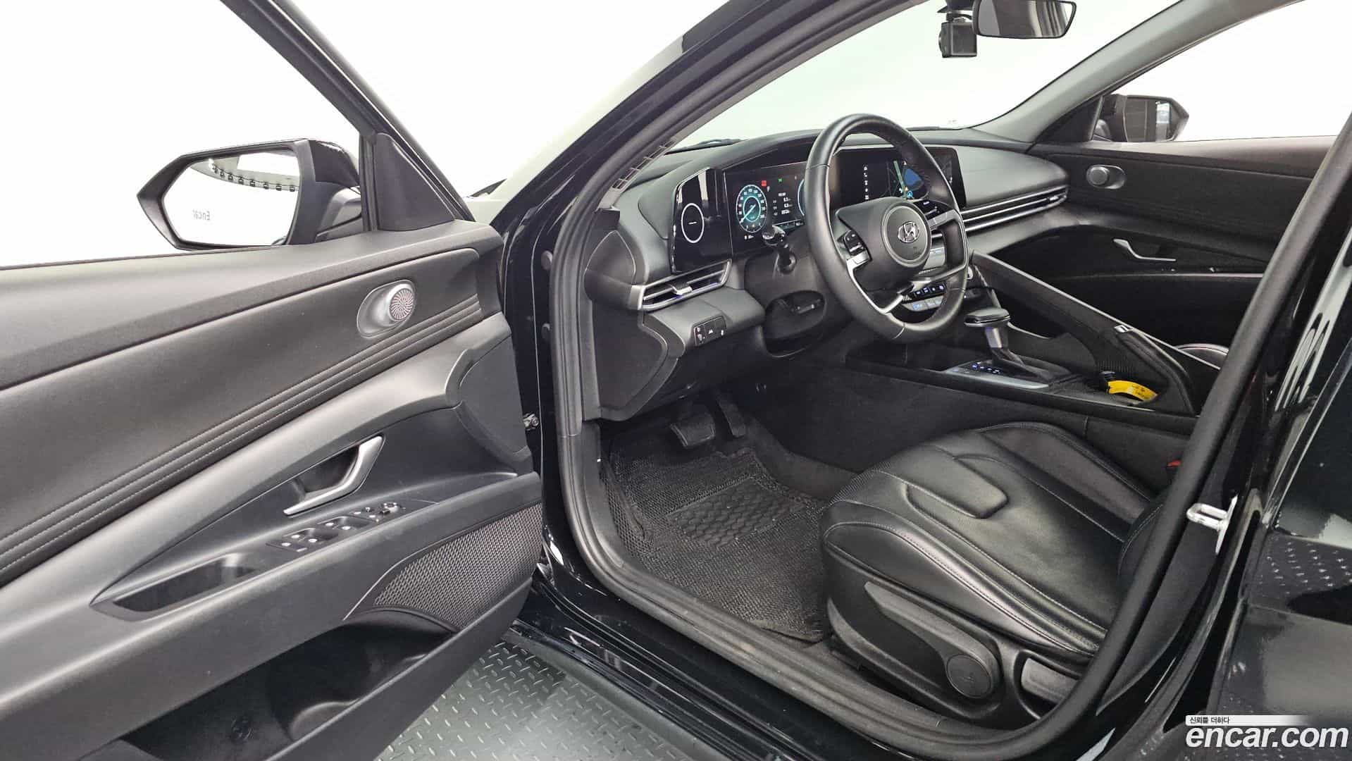 AVANTE Hyundai 2021.2-INNER-010