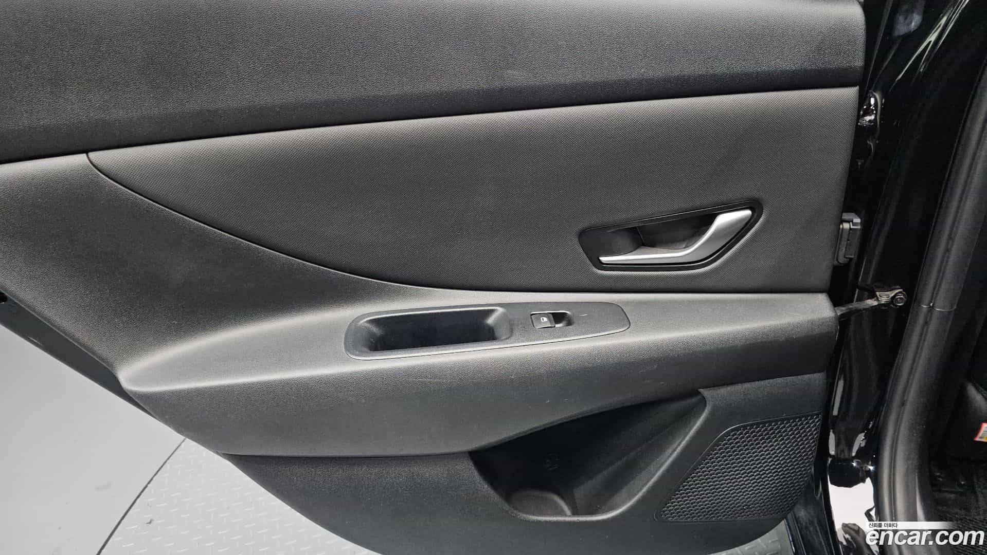 AVANTE Hyundai 2021.2-INNER-035