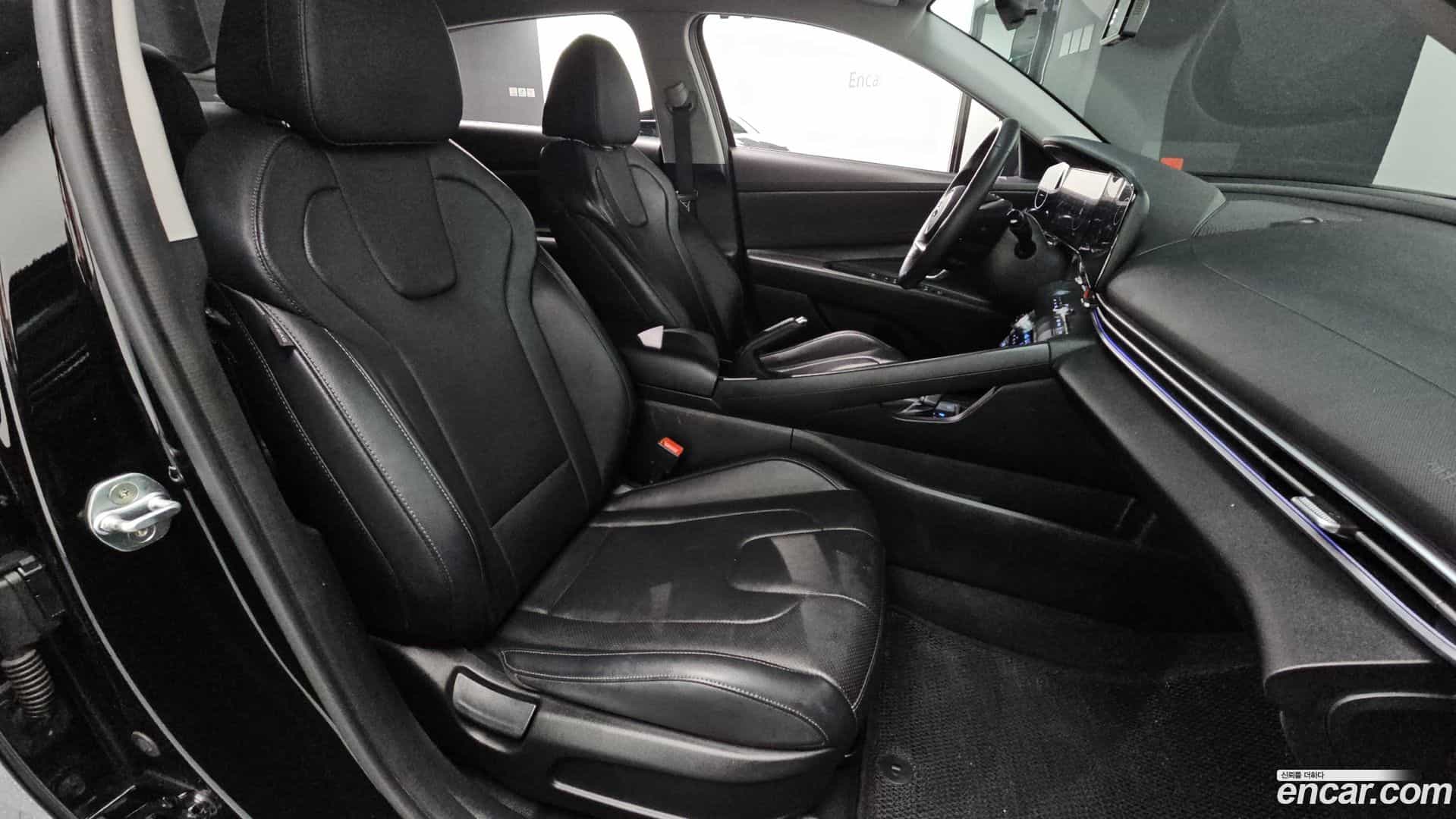AVANTE Hyundai 2021.2-INNER-036