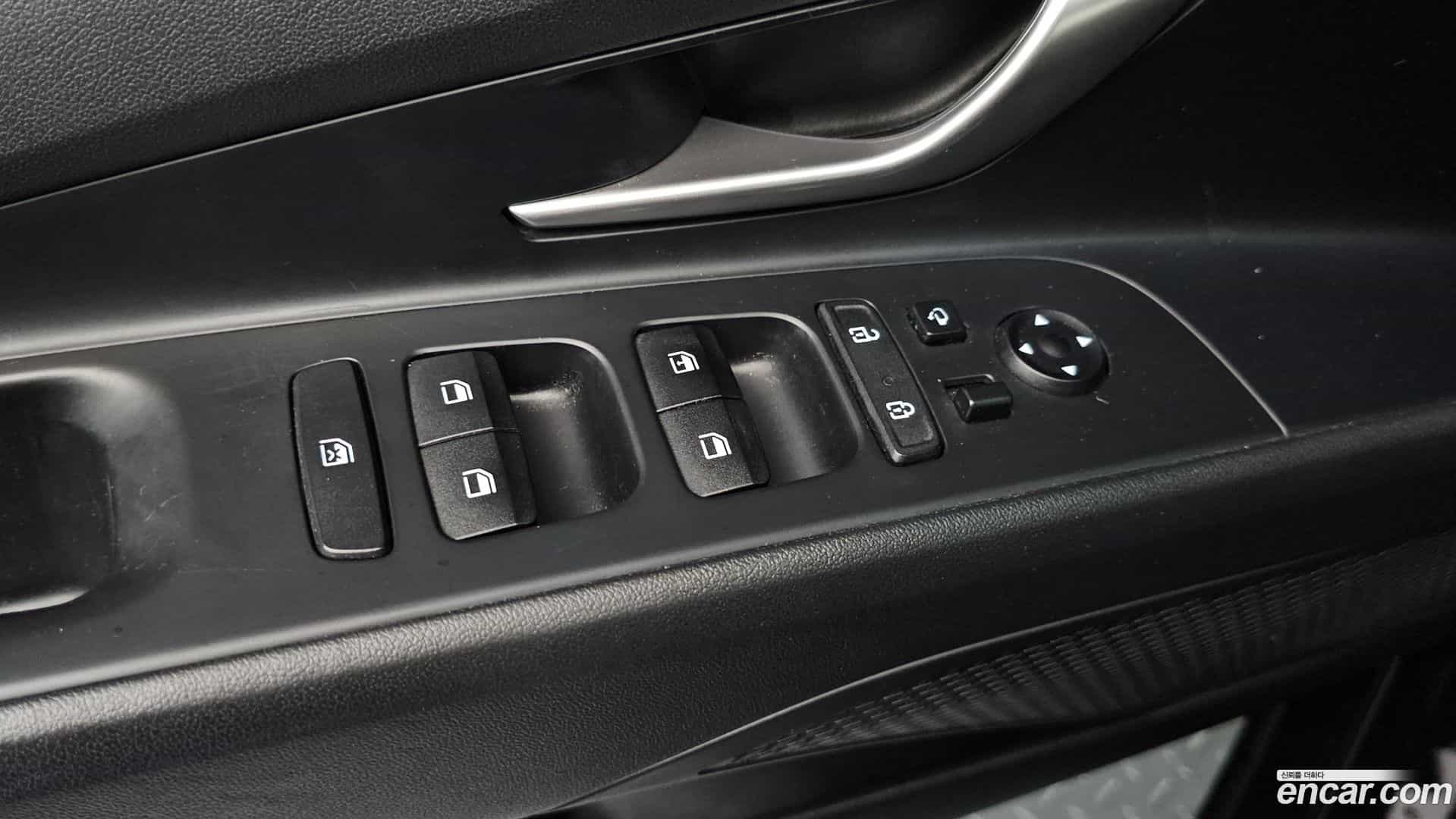 AVANTE Hyundai 2021.2-OPTION-042