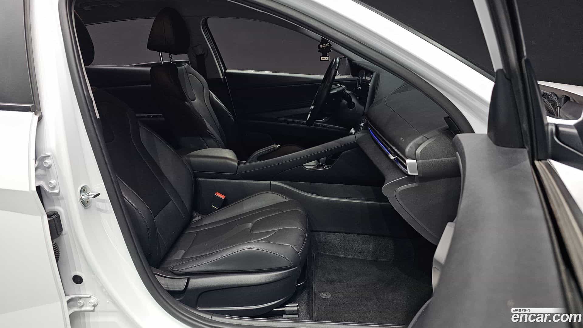 AVANTE Hyundai 2020.4-OPTION-015