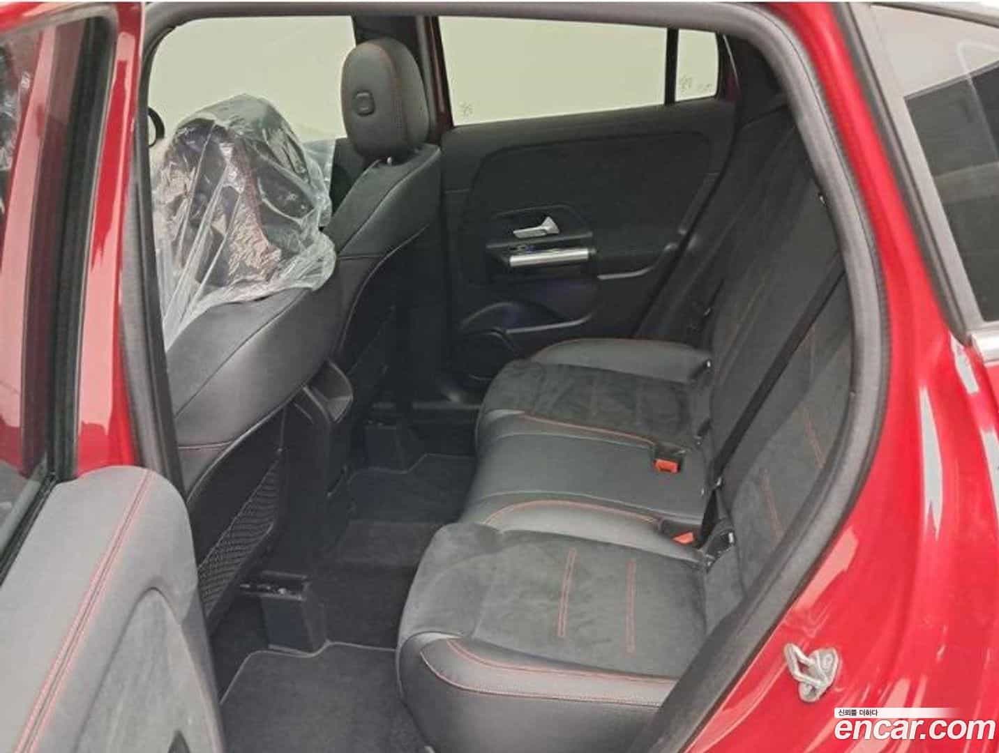 GLA-Class Mercedes-Benz 2020.9-OPTION-016