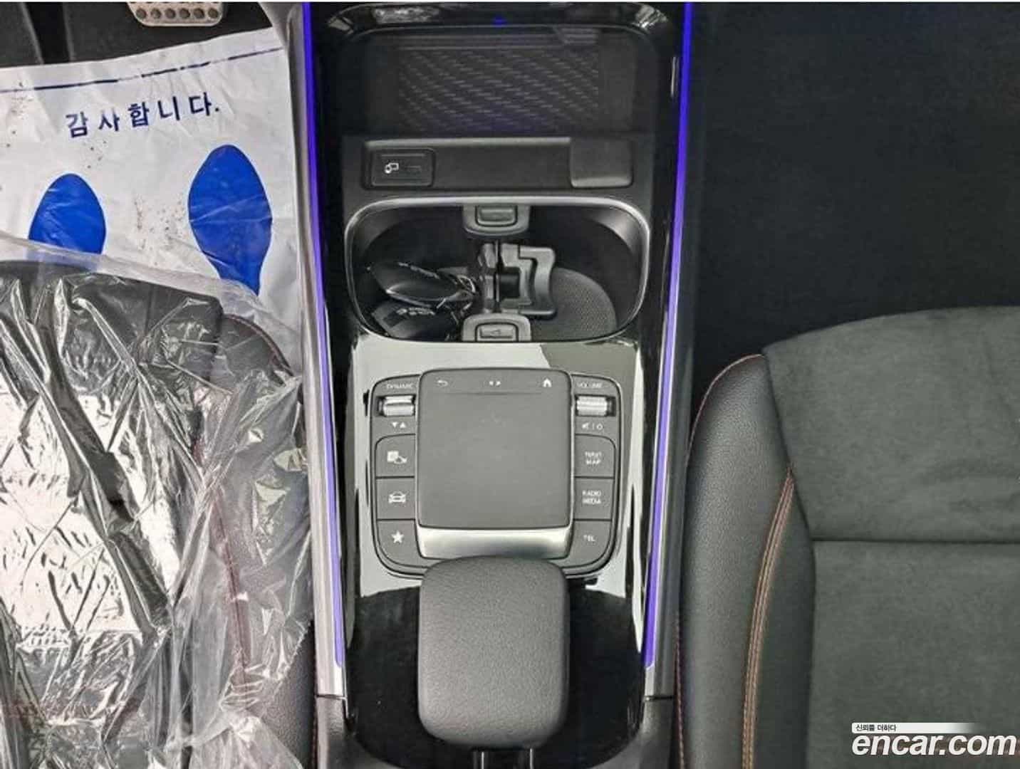 GLA-Class Mercedes-Benz 2020.9-OPTION-017