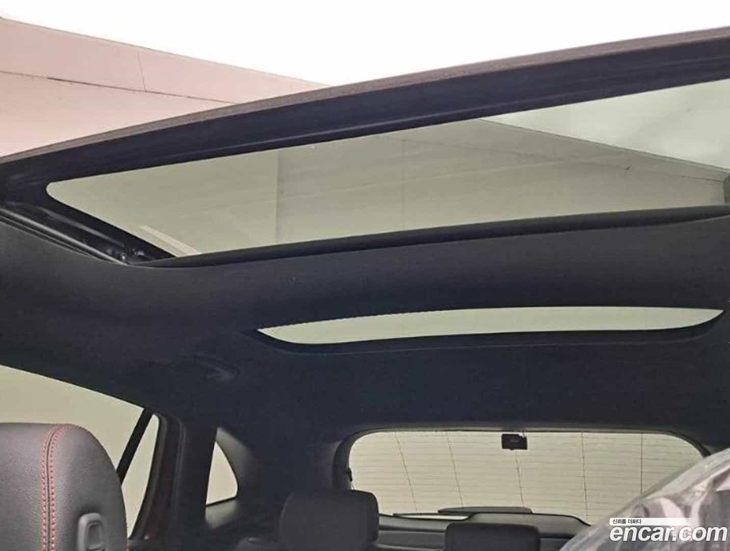 GLA-Class Mercedes-Benz 2020.9-OPTION-020