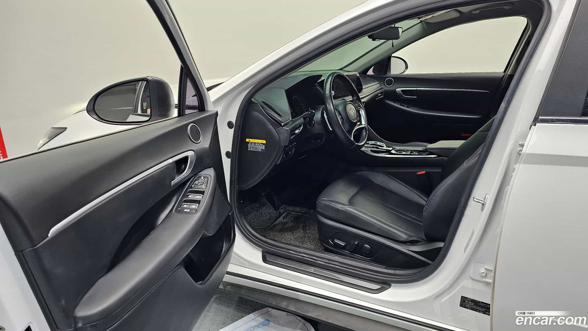 Sonata Hyundai 2019.6-INNER-010