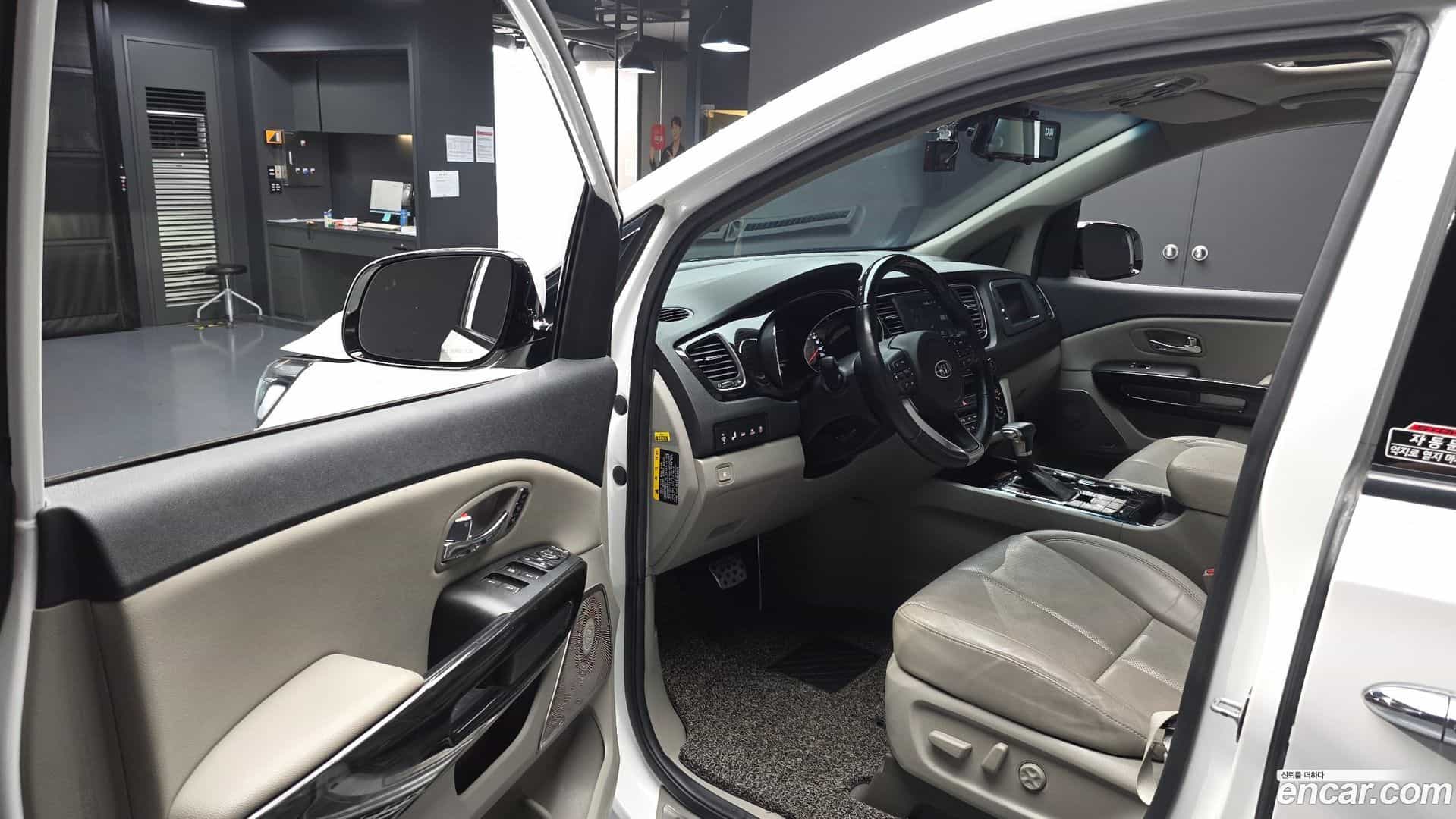 Canival Kia 2020.0-INNER-010