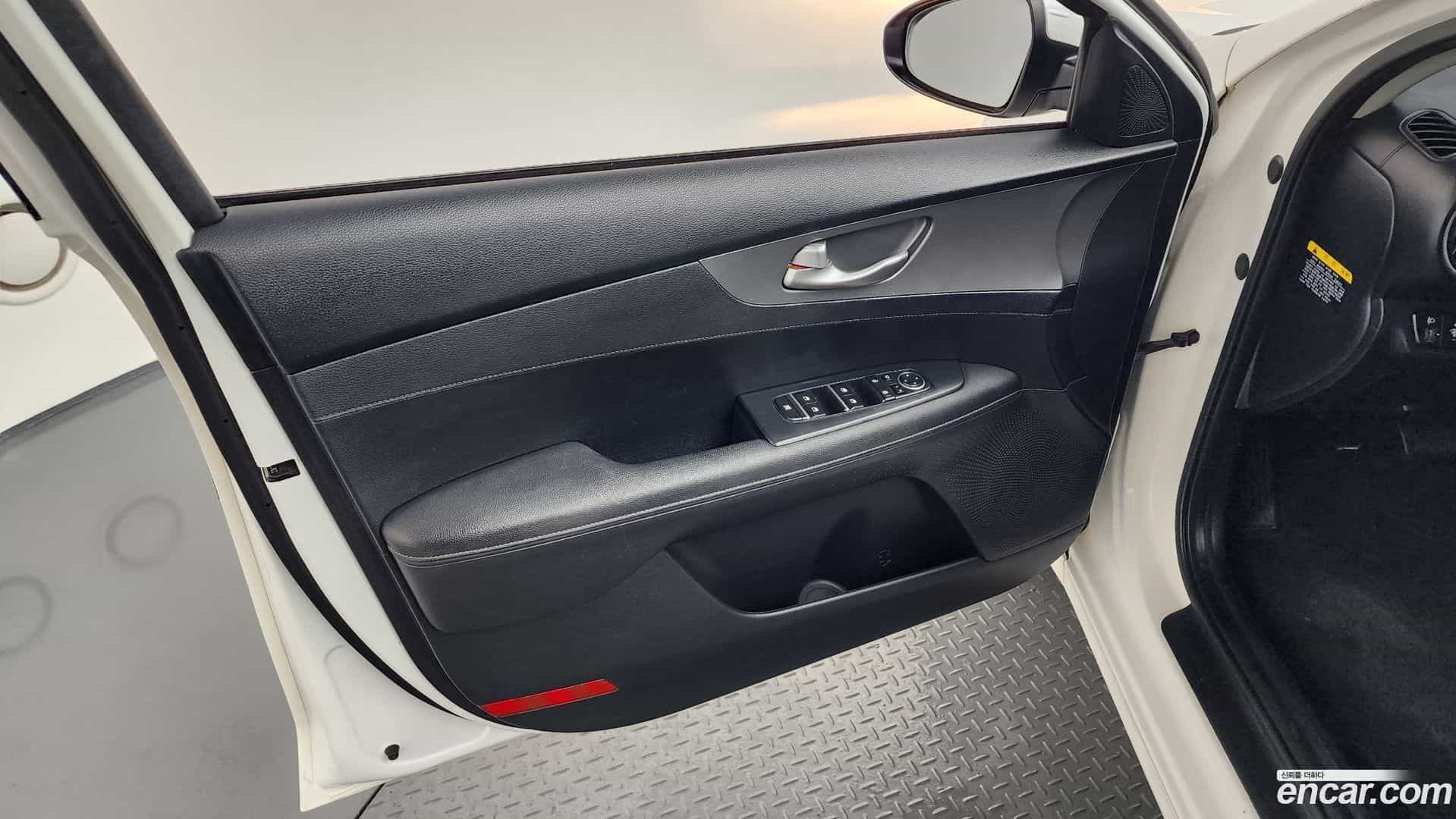 K3 Kia 2019.5-INNER-034