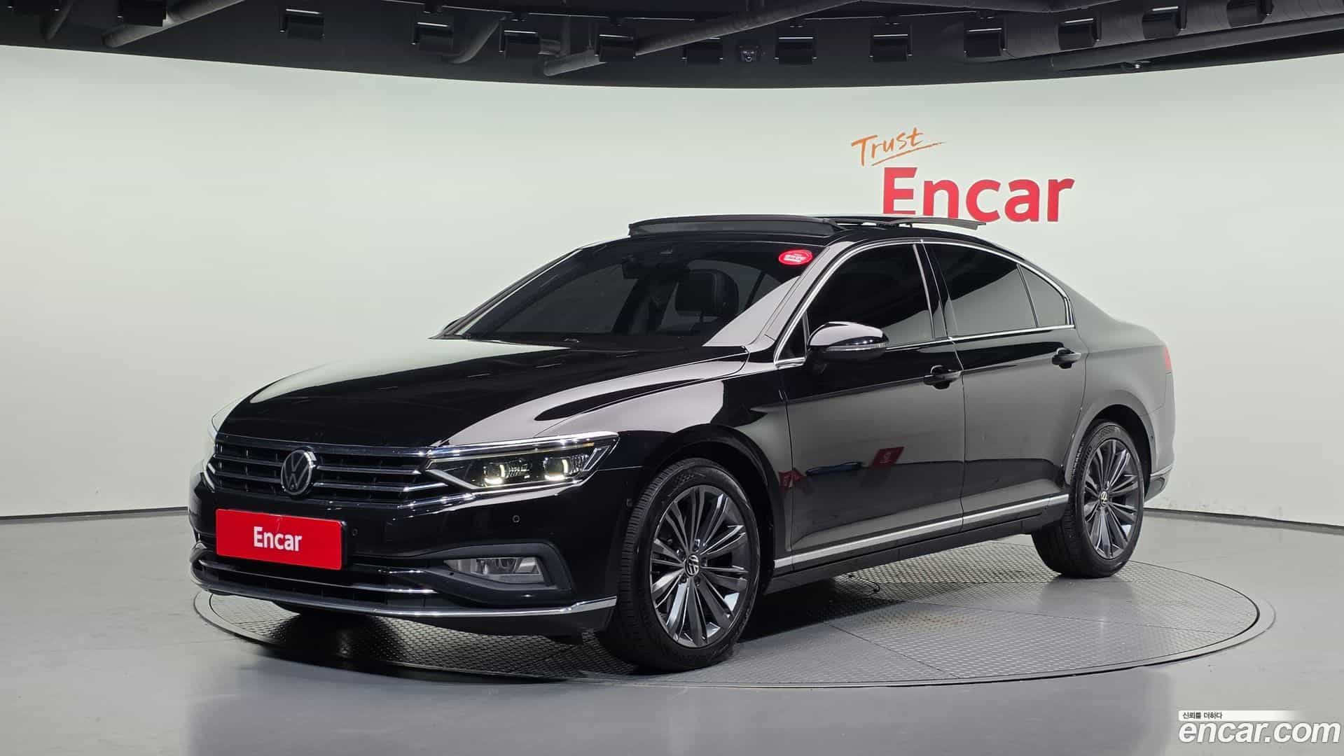 Passat Volkswagen 2021.5-OUTER-001