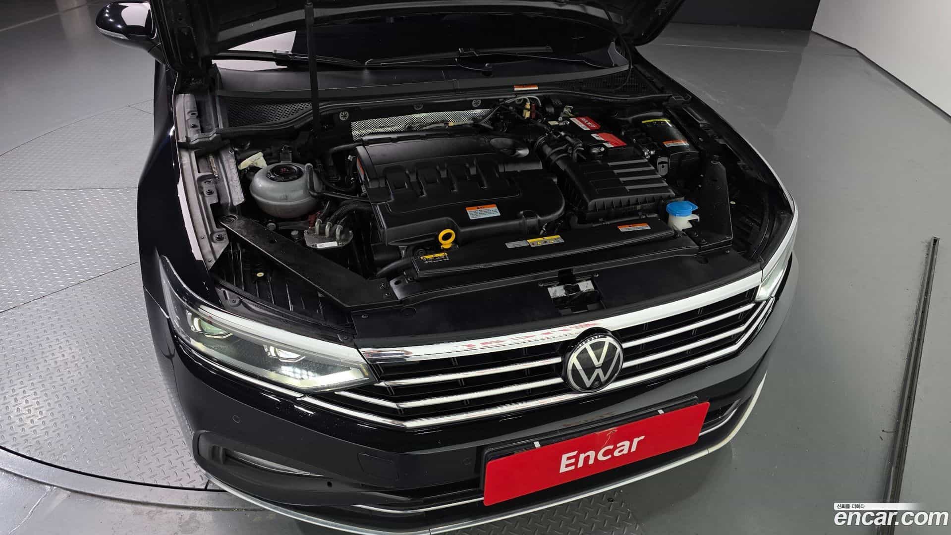 Passat Volkswagen 2021.5-OUTER-006