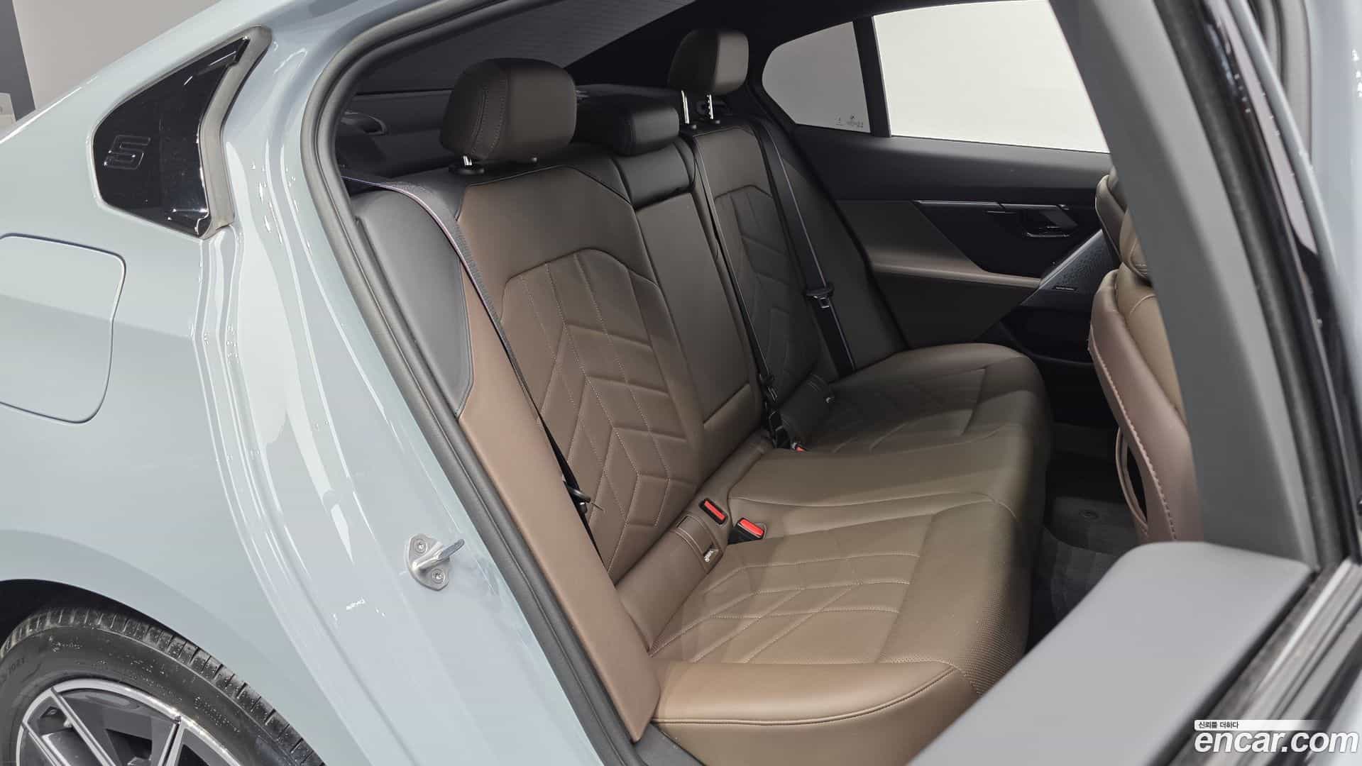 5-Series BMW 2024.10-OPTION-015