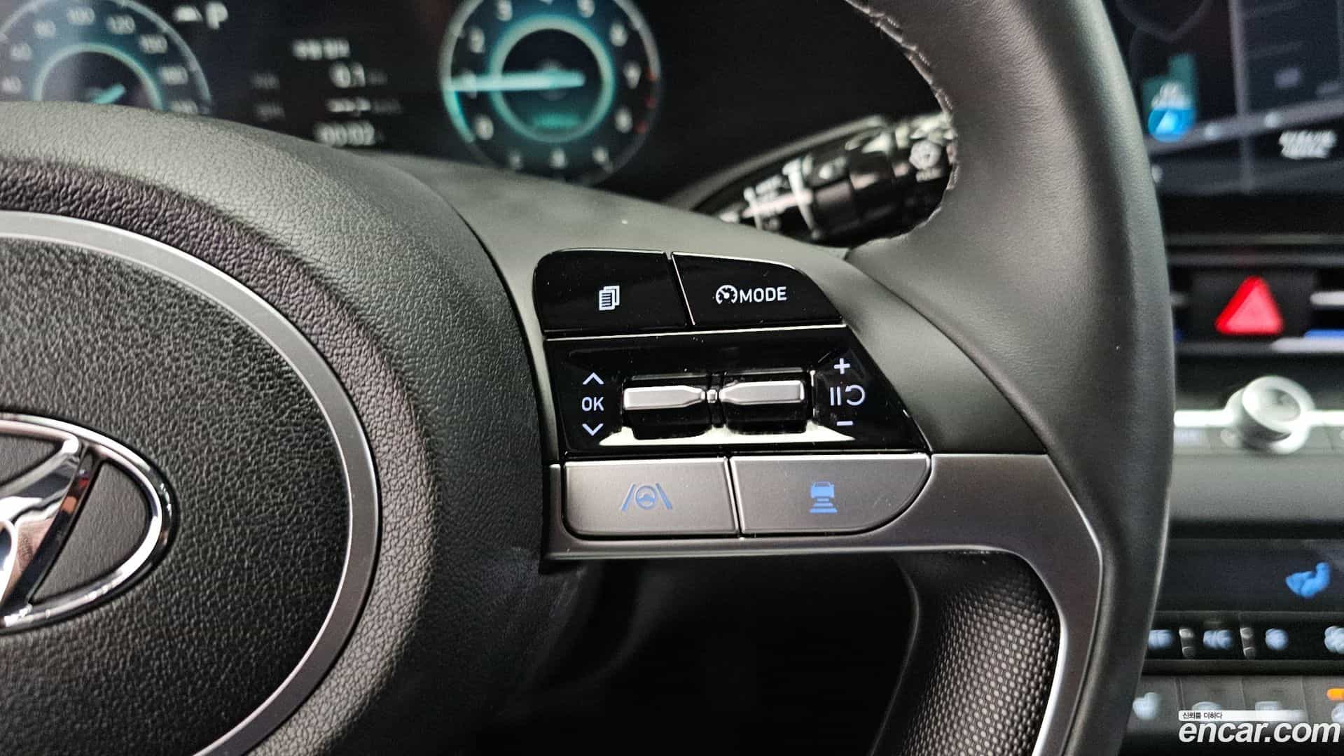 AVANTE Hyundai 2020.4-OPTION-020