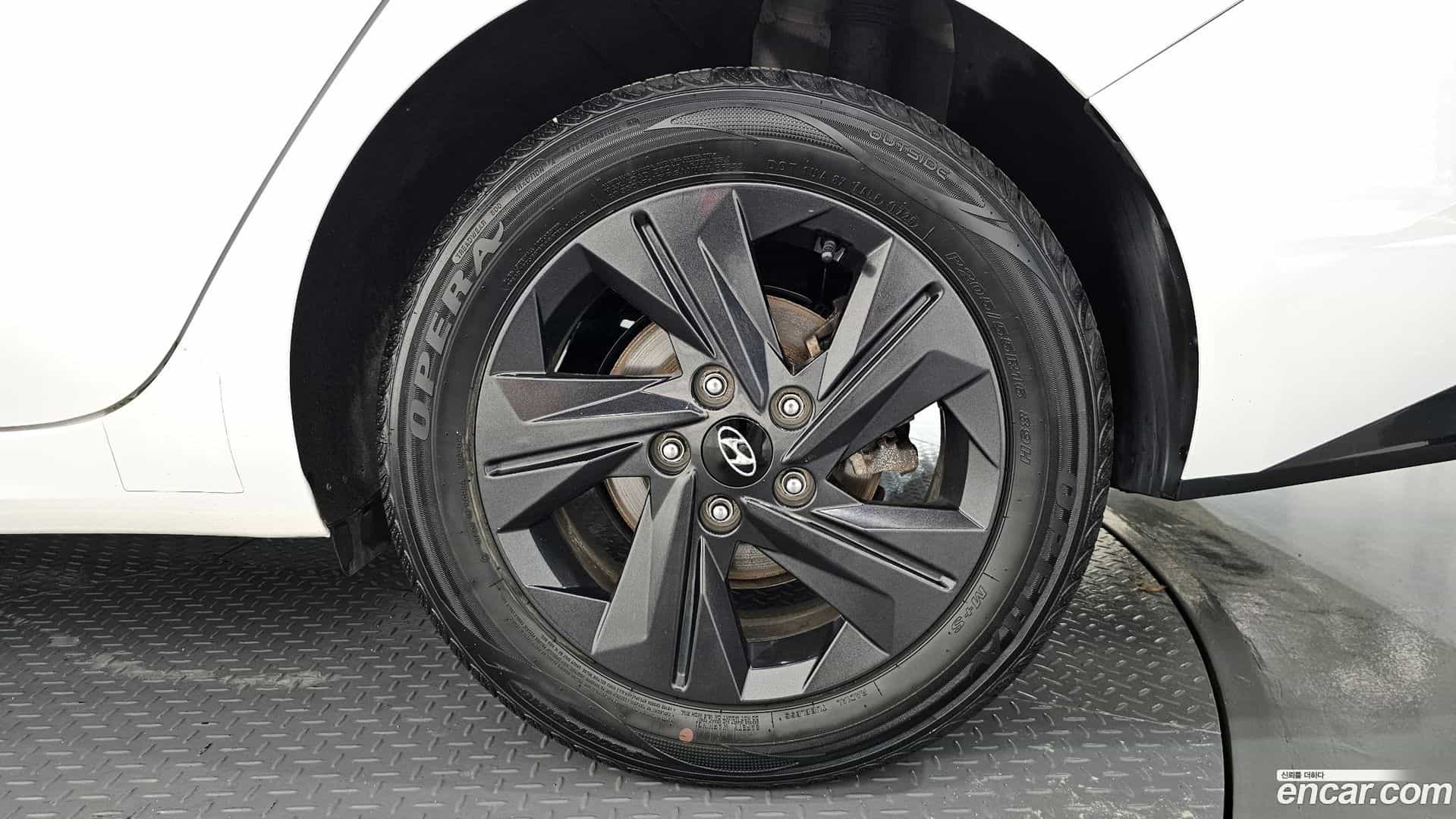 AVANTE Hyundai 2020.4-OUTER-031