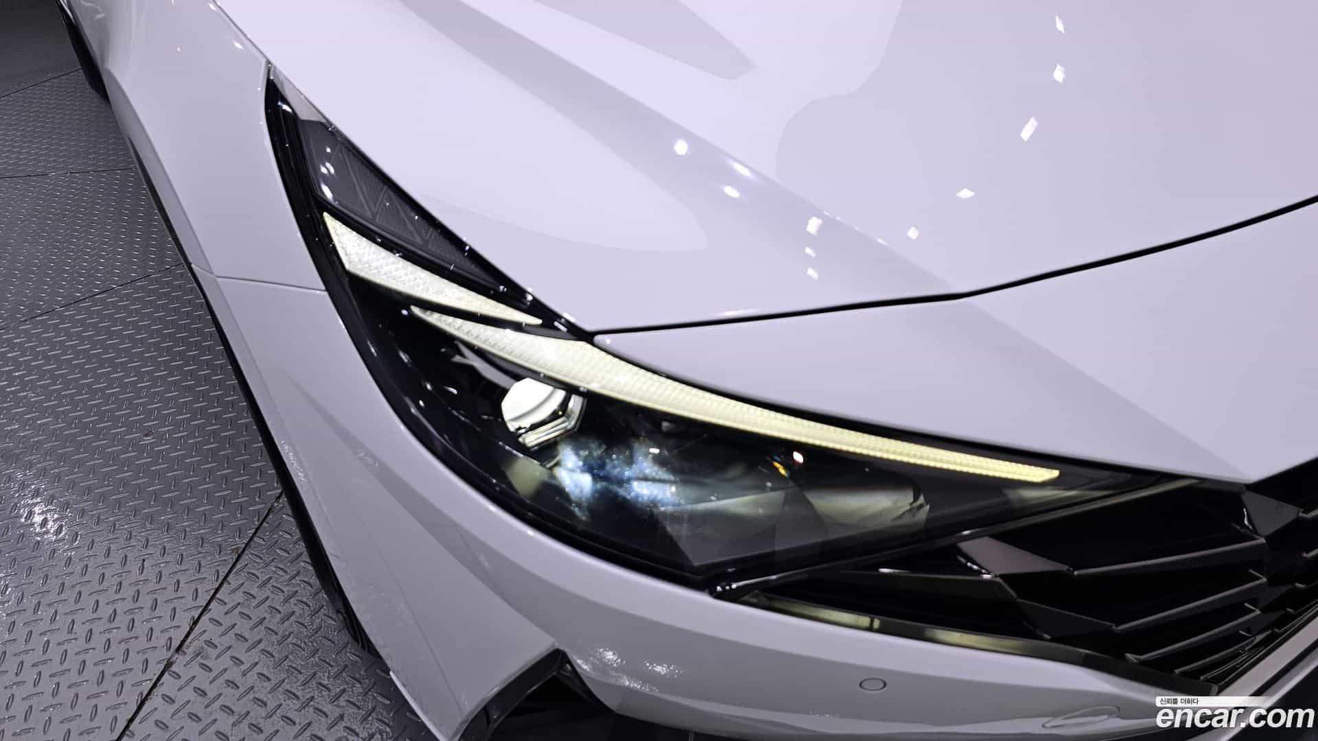 AVANTE Hyundai 2020.4-OUTER-032