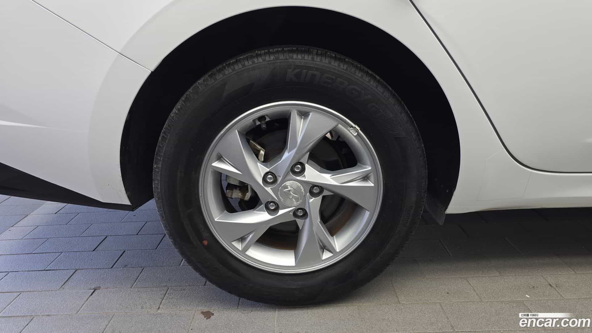 AVANTE Hyundai 2020.9-OUTER-005