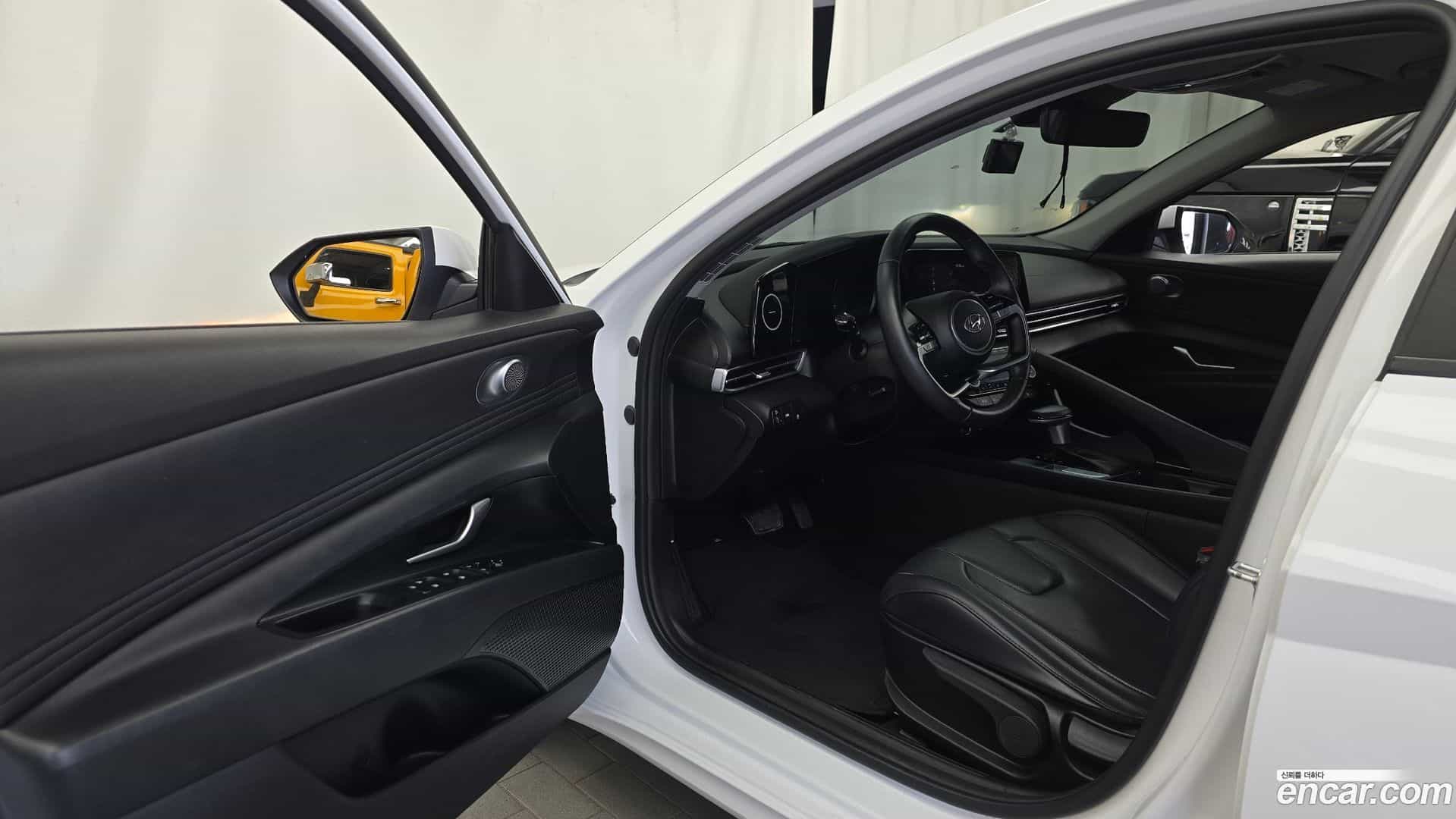 AVANTE Hyundai 2020.9-INNER-010