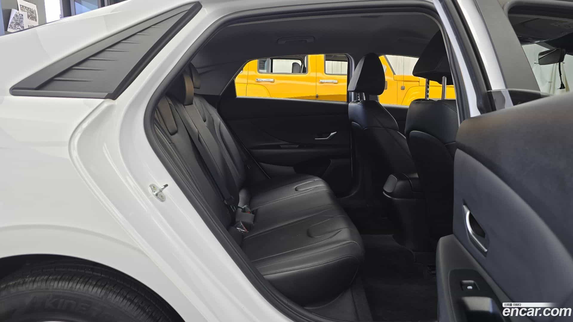 AVANTE Hyundai 2020.9-OPTION-015