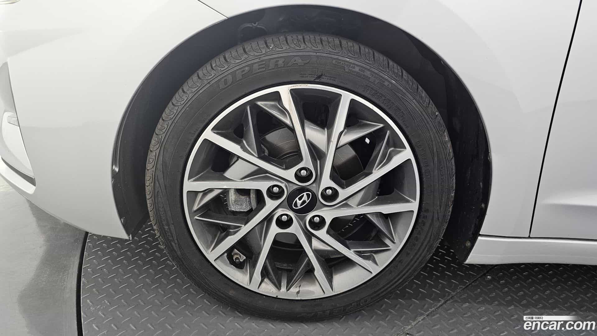 AVANTE Hyundai 2019.3-OUTER-005