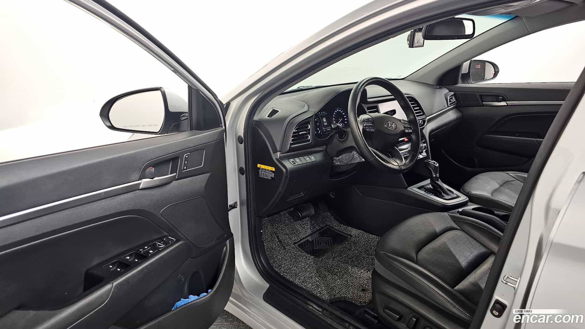 AVANTE Hyundai 2019.3-INNER-010