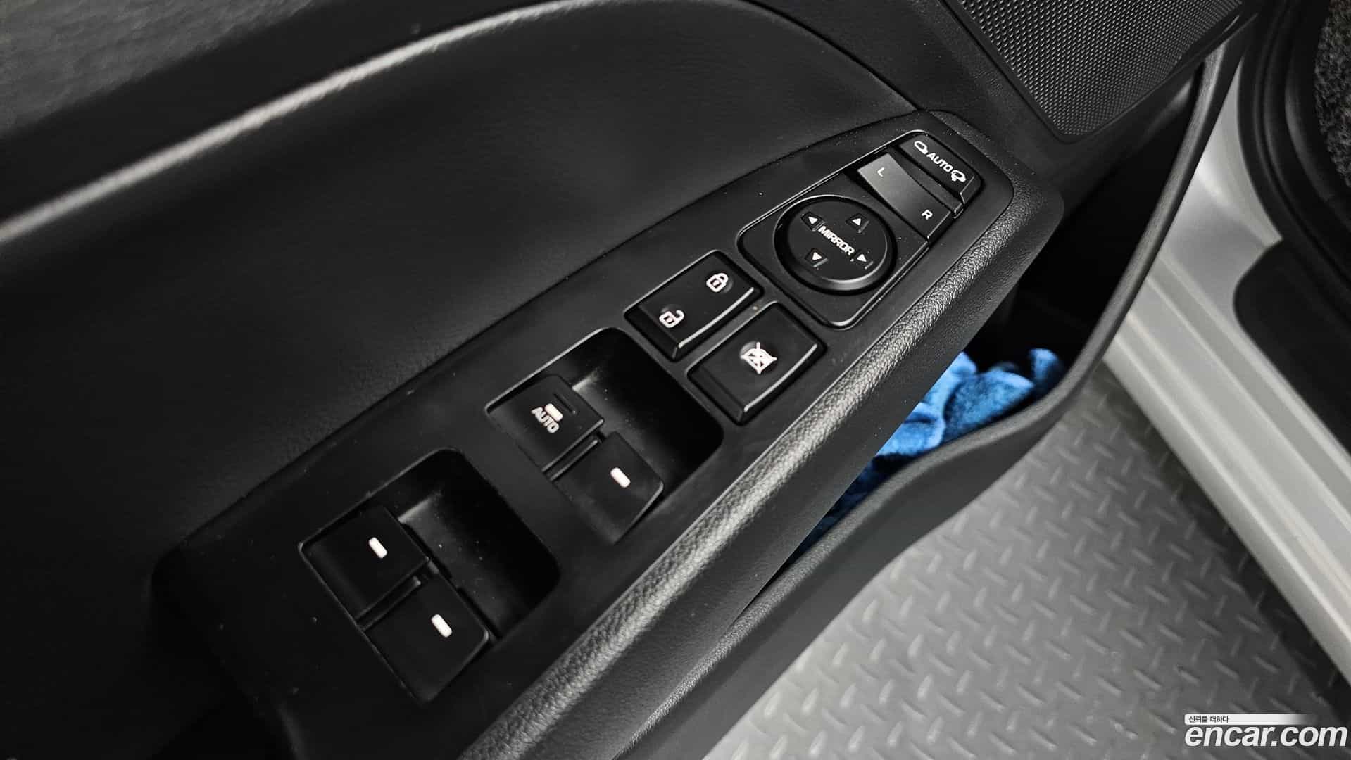 AVANTE Hyundai 2019.3-OPTION-043