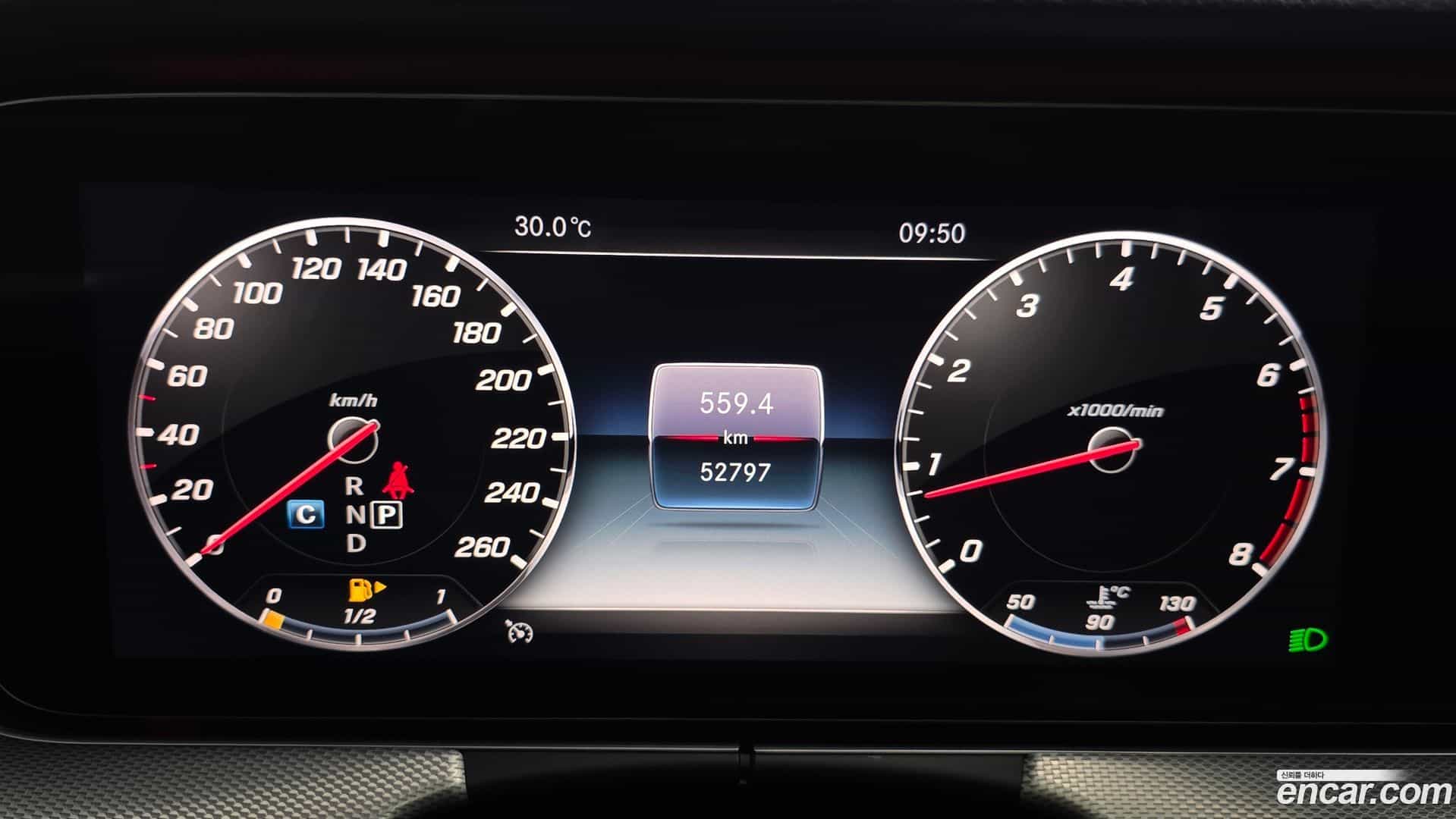 E-Class Mercedes-Benz 2019.2-INNER-008