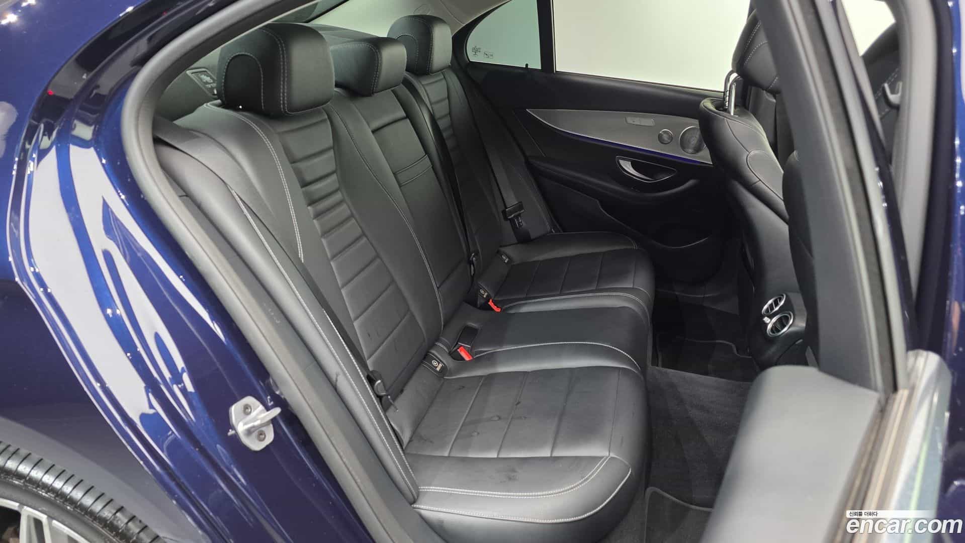 E-Class Mercedes-Benz 2019.2-OPTION-015