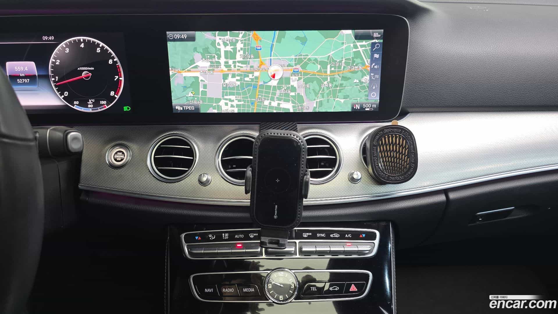 E-Class Mercedes-Benz 2019.2-OPTION-017