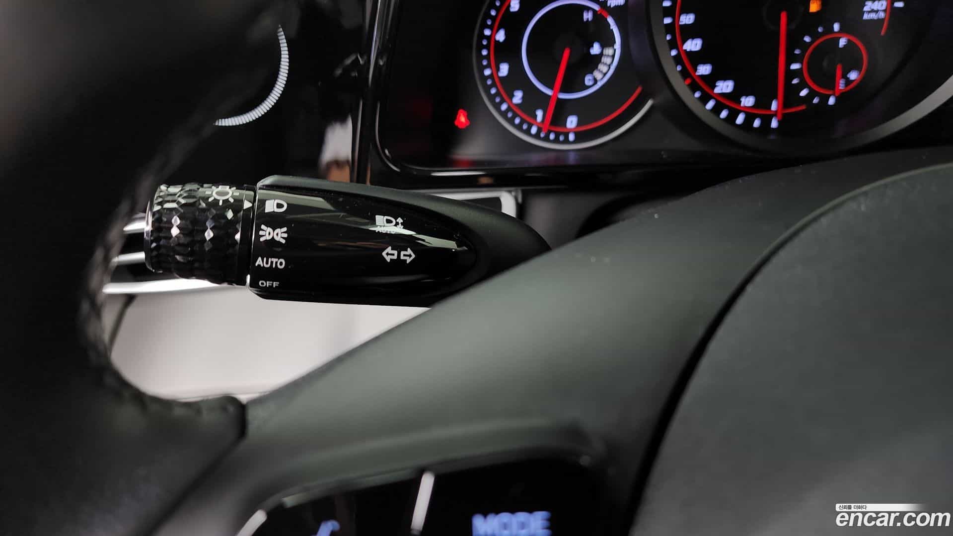 AVANTE Hyundai 2020.4-OPTION-022