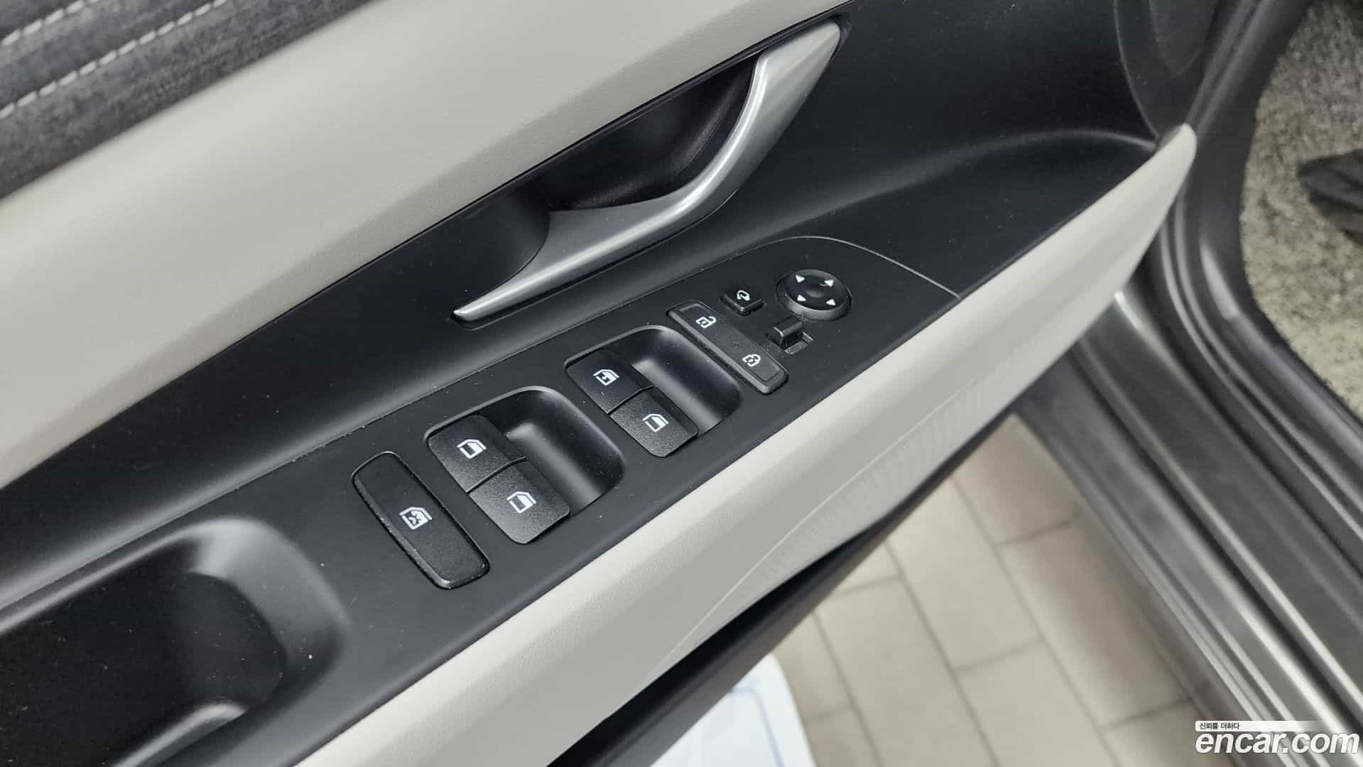 AVANTE Hyundai 2020.4-OPTION-041