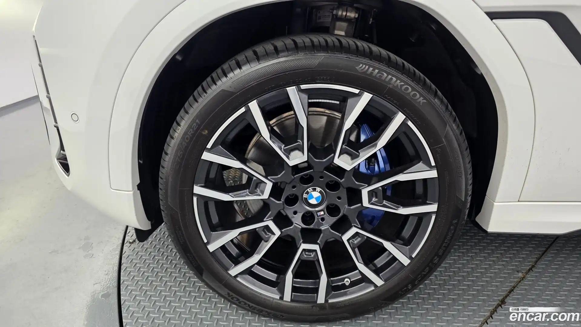 X6 BMW 2023.11-OUTER-005