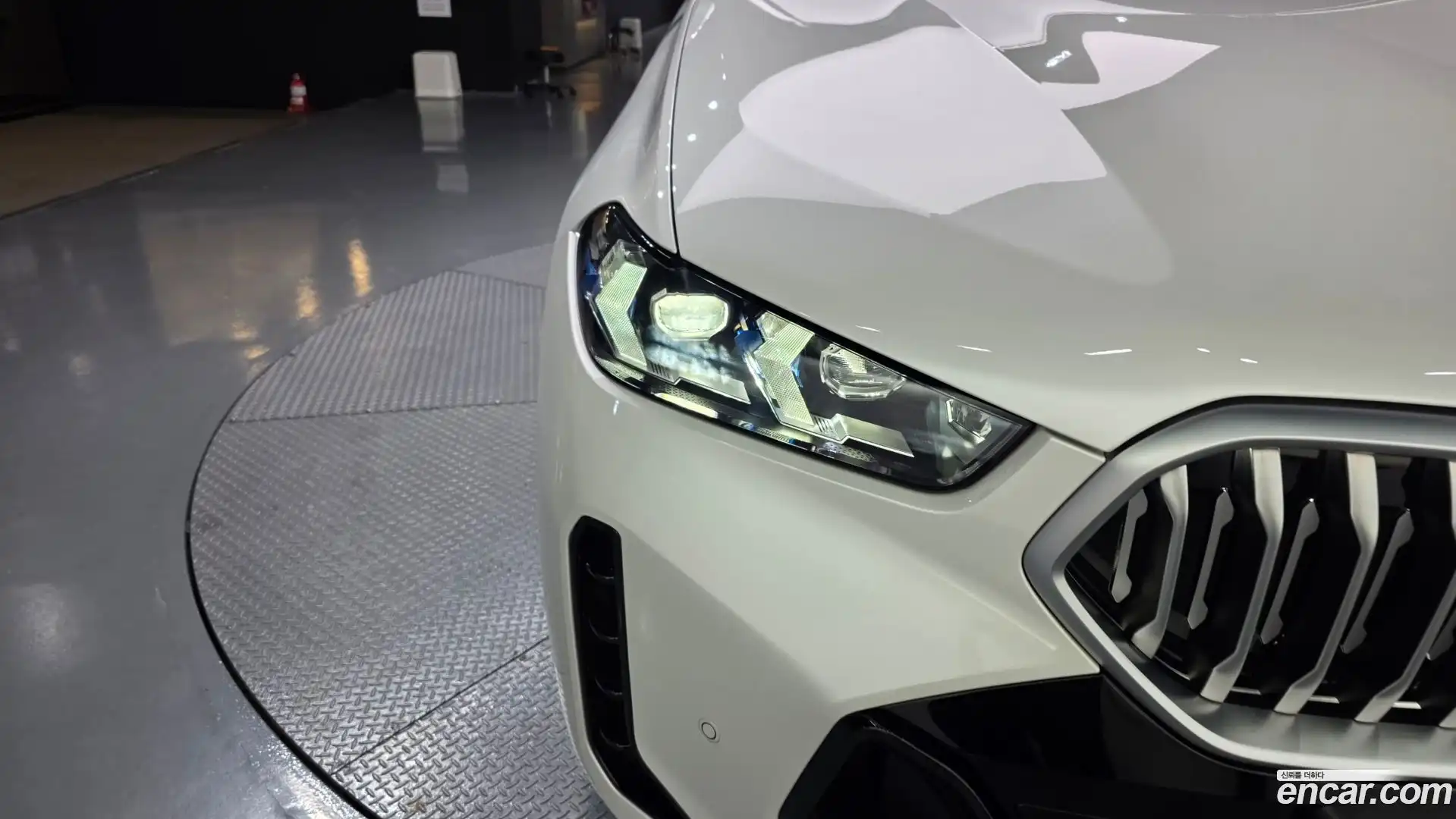 X6 BMW 2023.11-OUTER-032