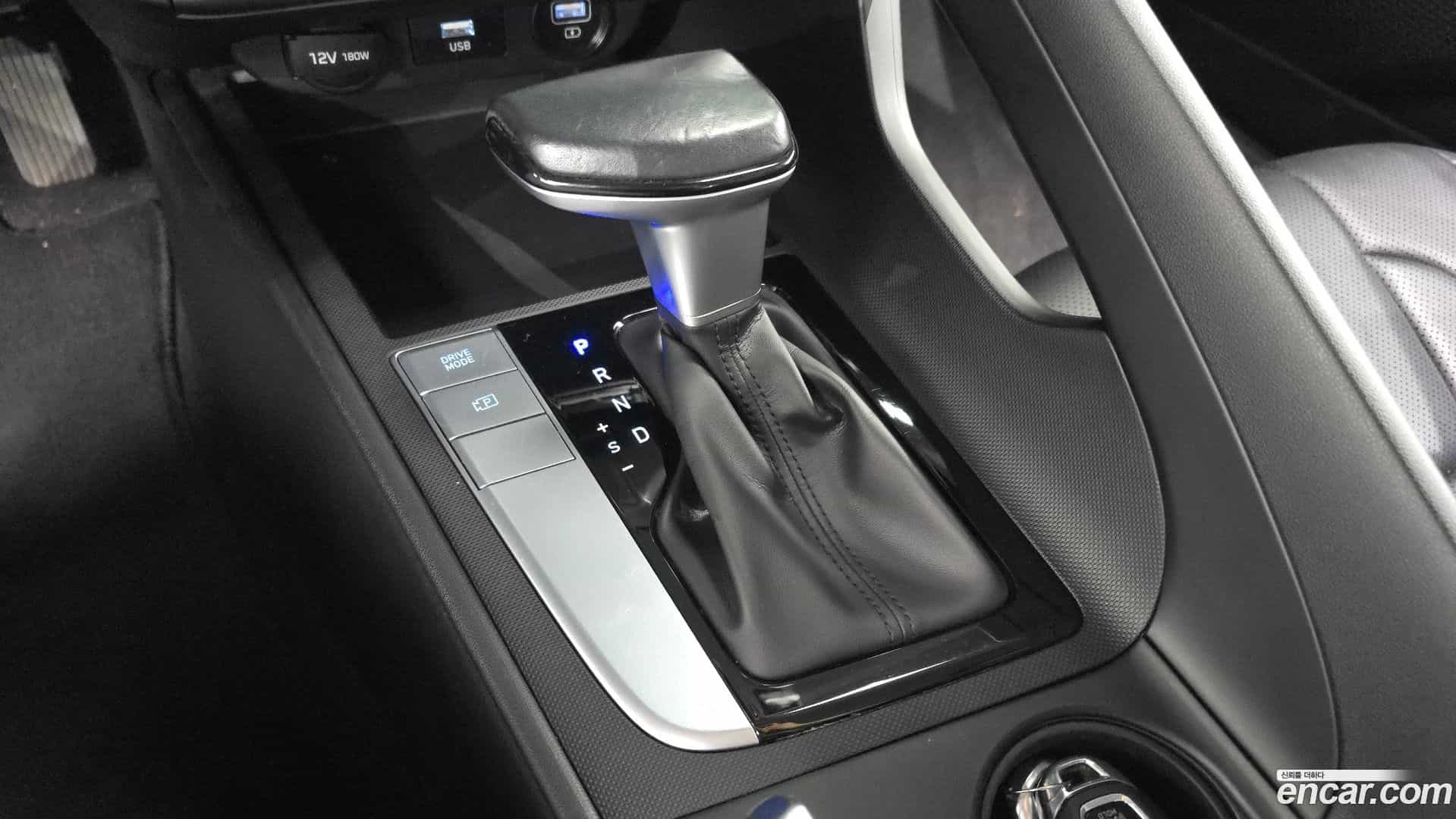AVANTE Hyundai 2021.5-INNER-009
