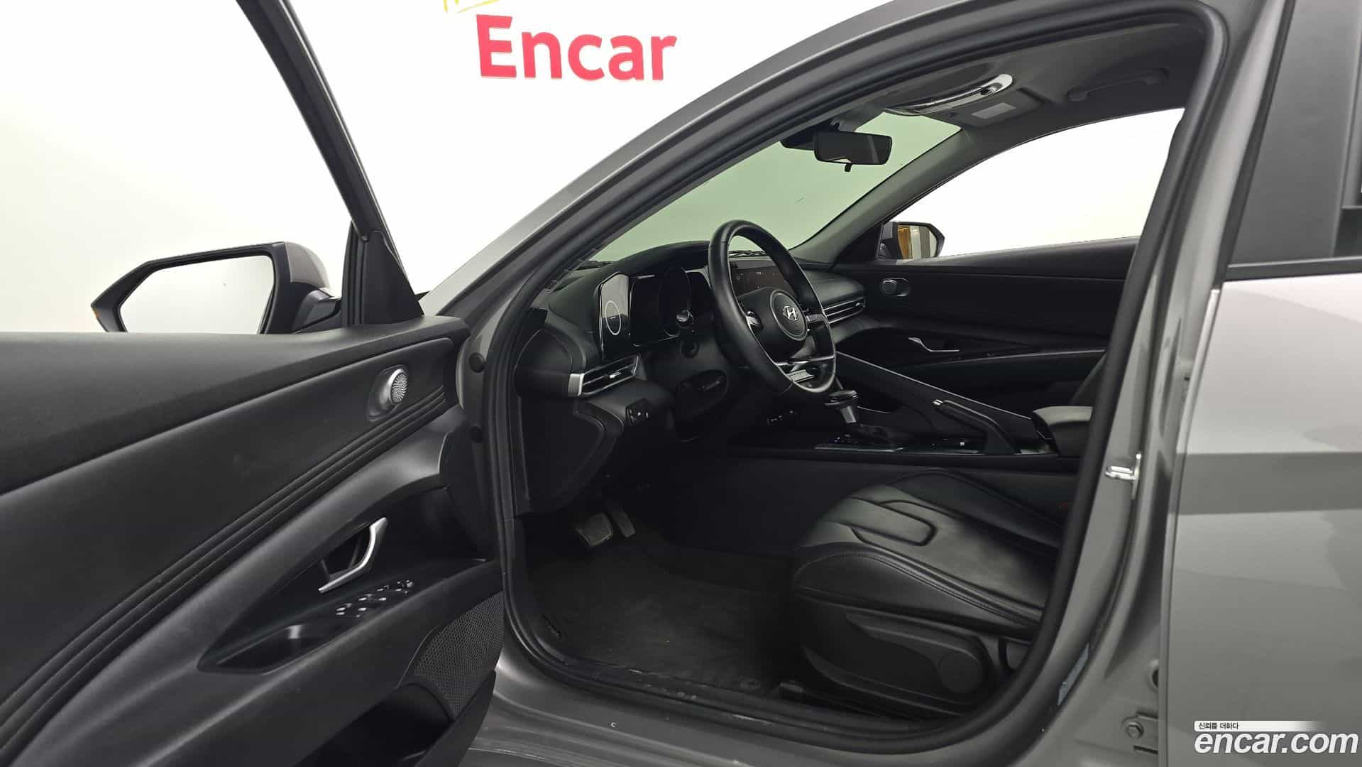 AVANTE Hyundai 2021.5-INNER-010