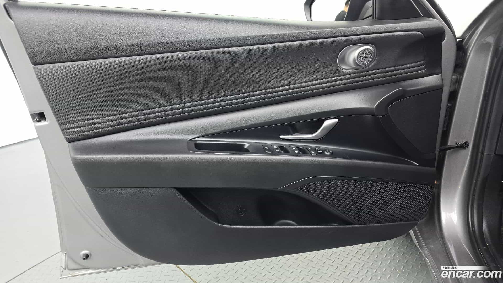 AVANTE Hyundai 2021.5-INNER-034
