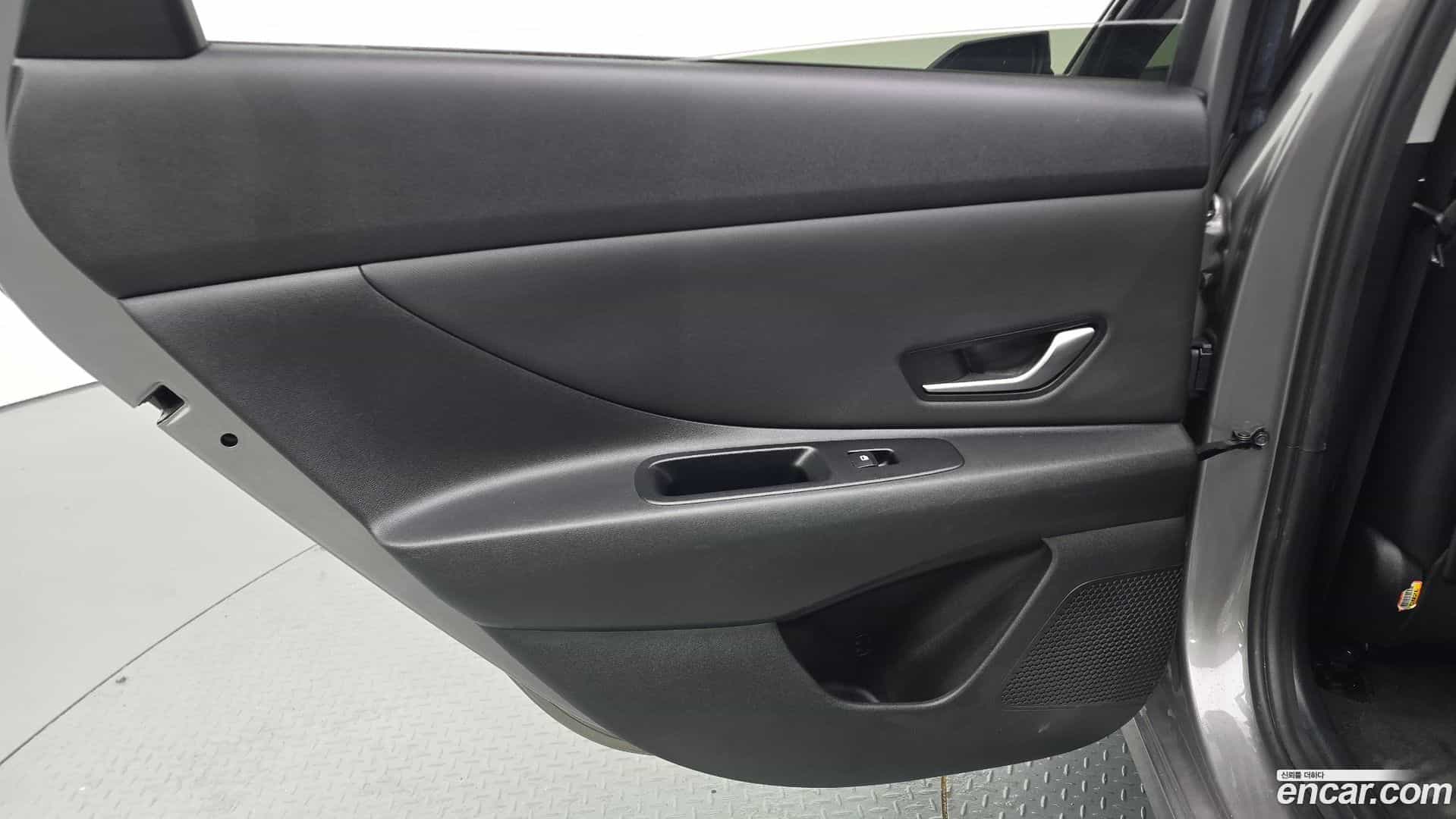 AVANTE Hyundai 2021.5-INNER-035