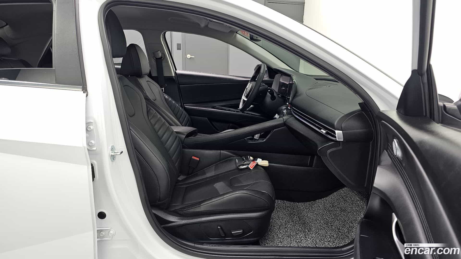 AVANTE Hyundai 2024.8-INNER-036