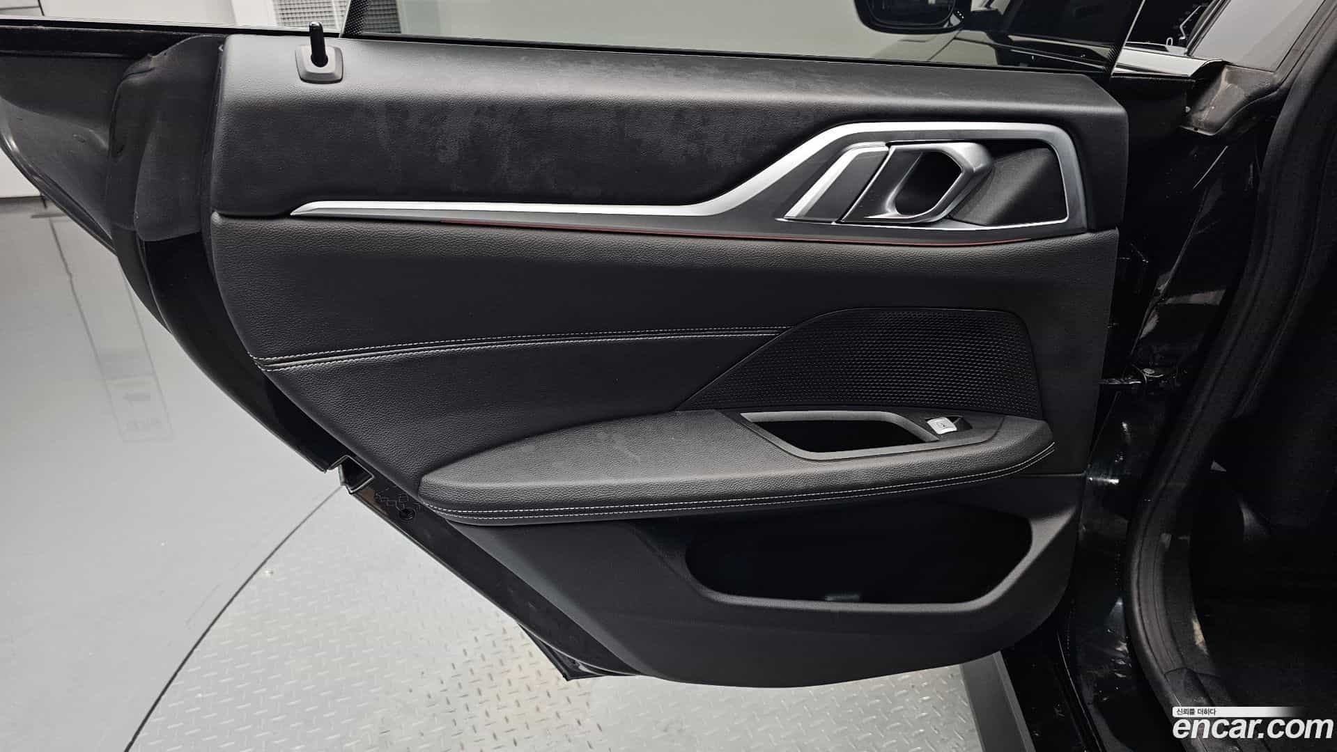 4-Series BMW 2025.4-INNER-035
