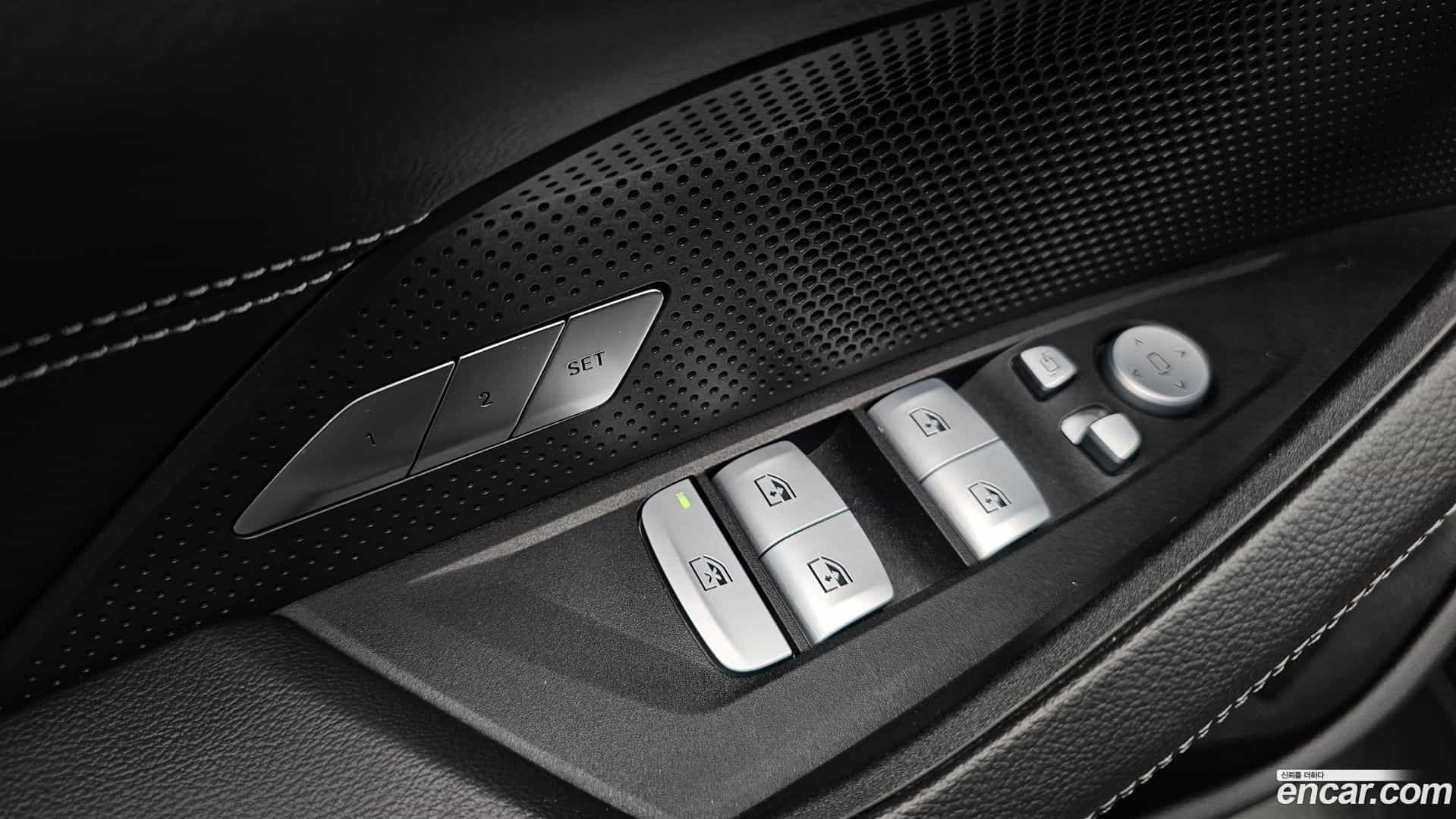 4-Series BMW 2025.4-OPTION-040