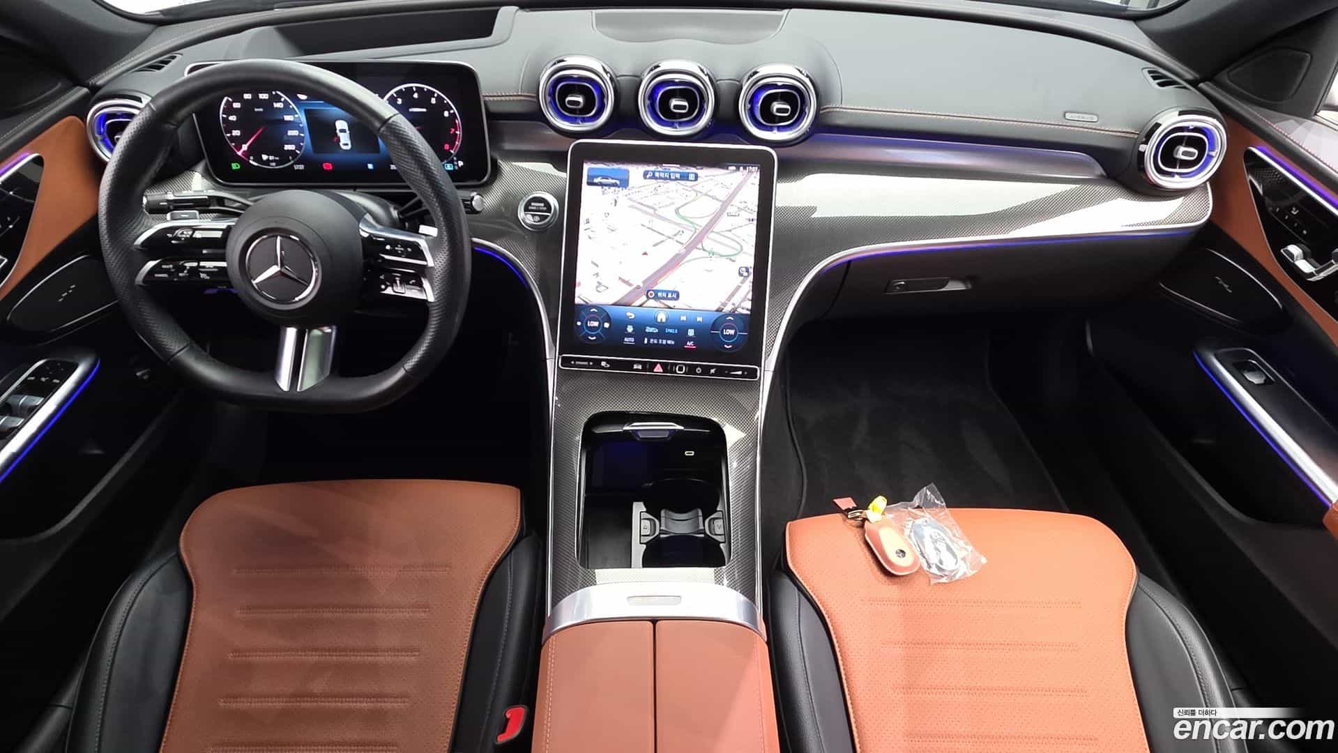 C-Class Mercedes-Benz 2023.0-INNER-007